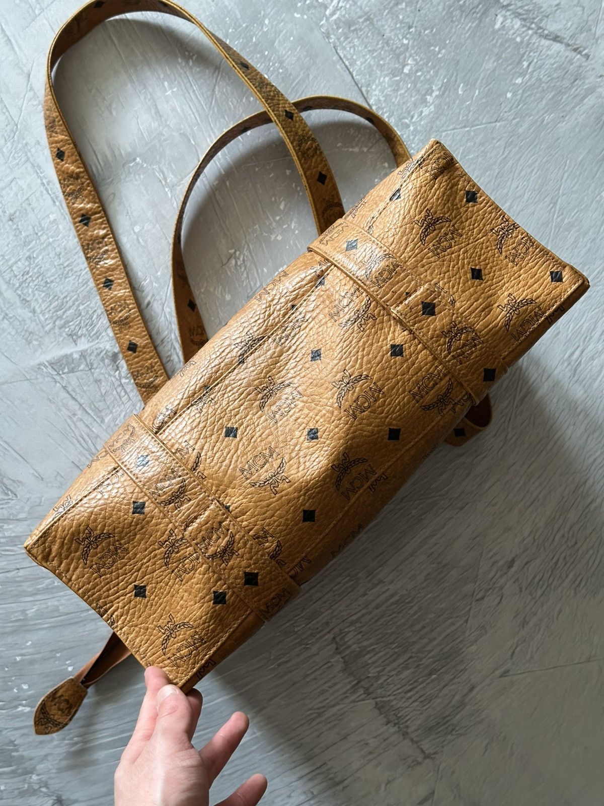 MCM × Vintage Vintage MCM 80S Cognac Monogram Shoulder Bag Size ONE SIZE - 9 Thumbnail