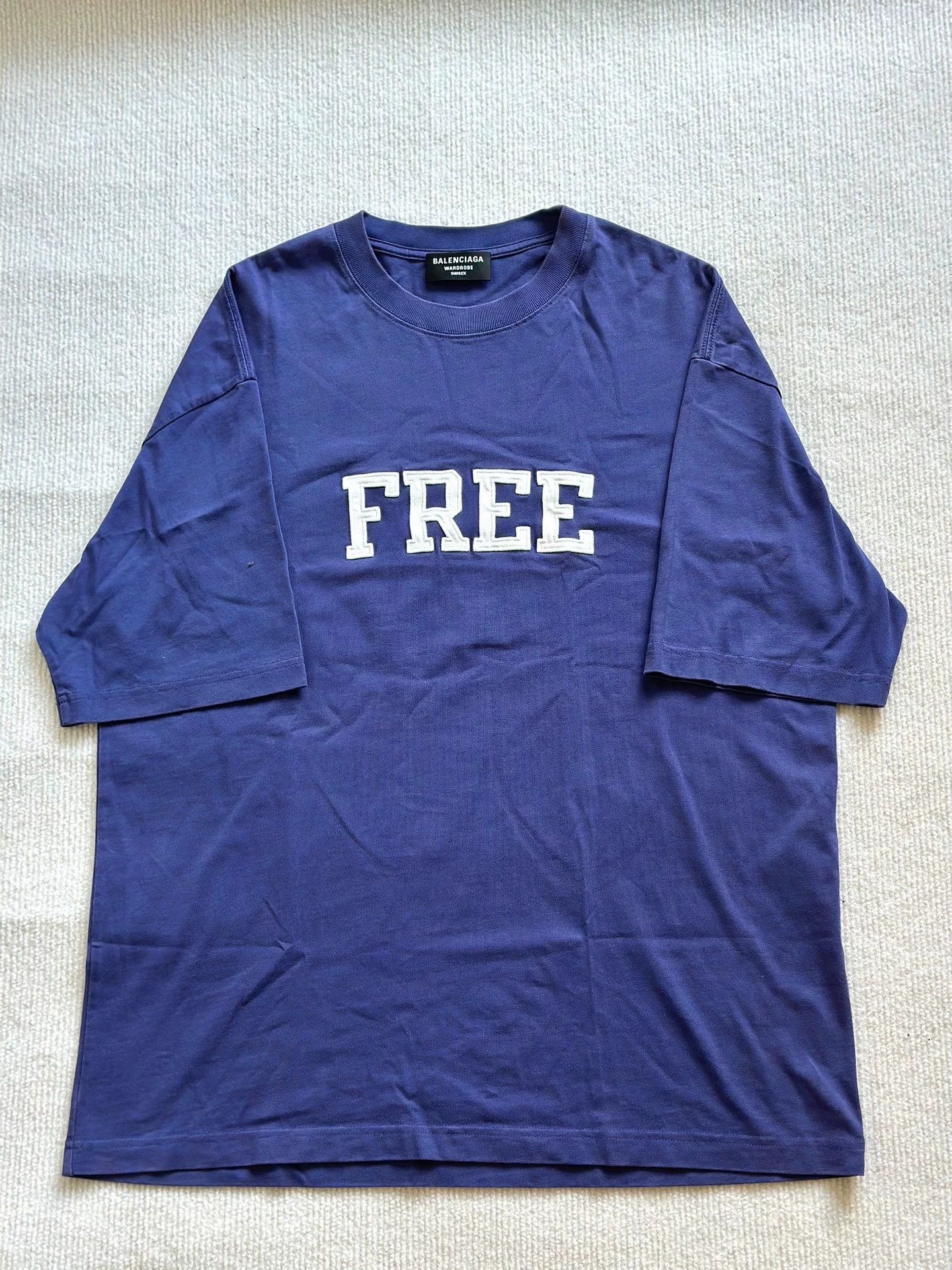Balenciaga Balenciaga new free letter short sleeved shirt Size US S / EU 44-46 / 1 - 1 Thumbnail