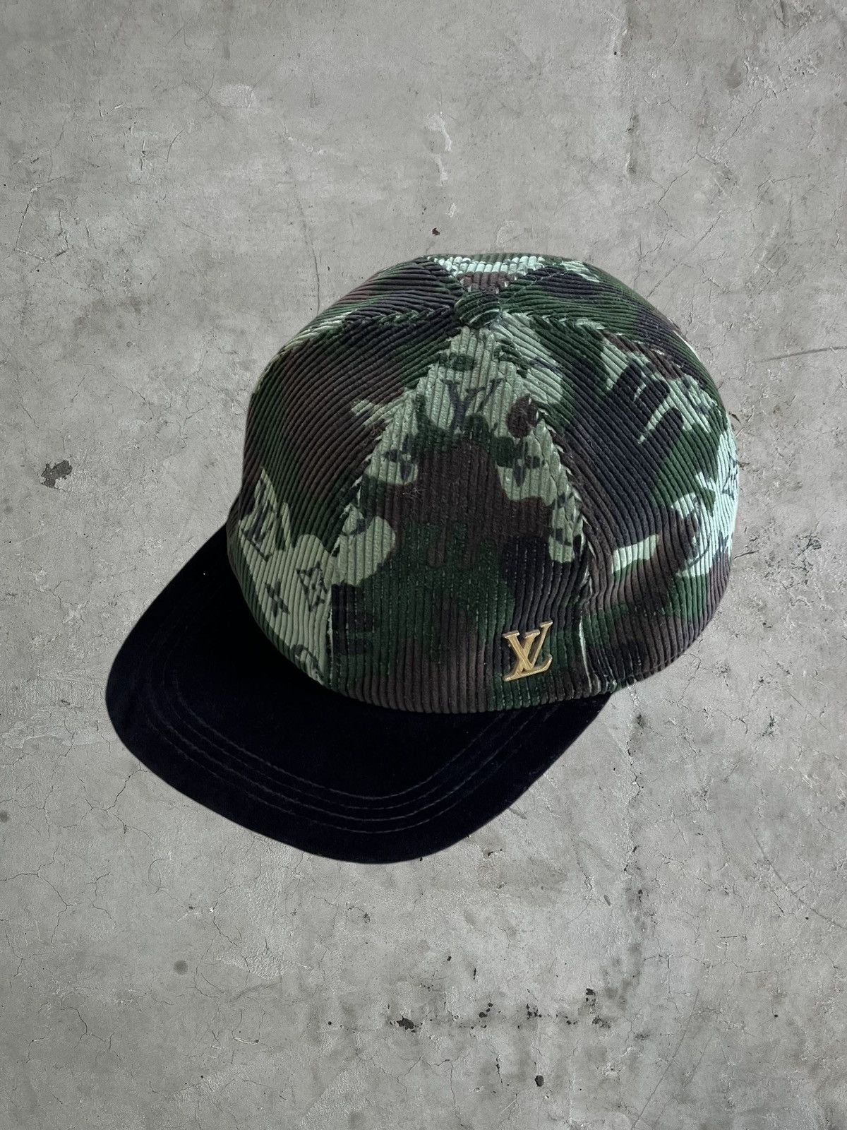 Louis Vuitton LV Camo Monogram Hat Size ONE SIZE - 1 Thumbnail