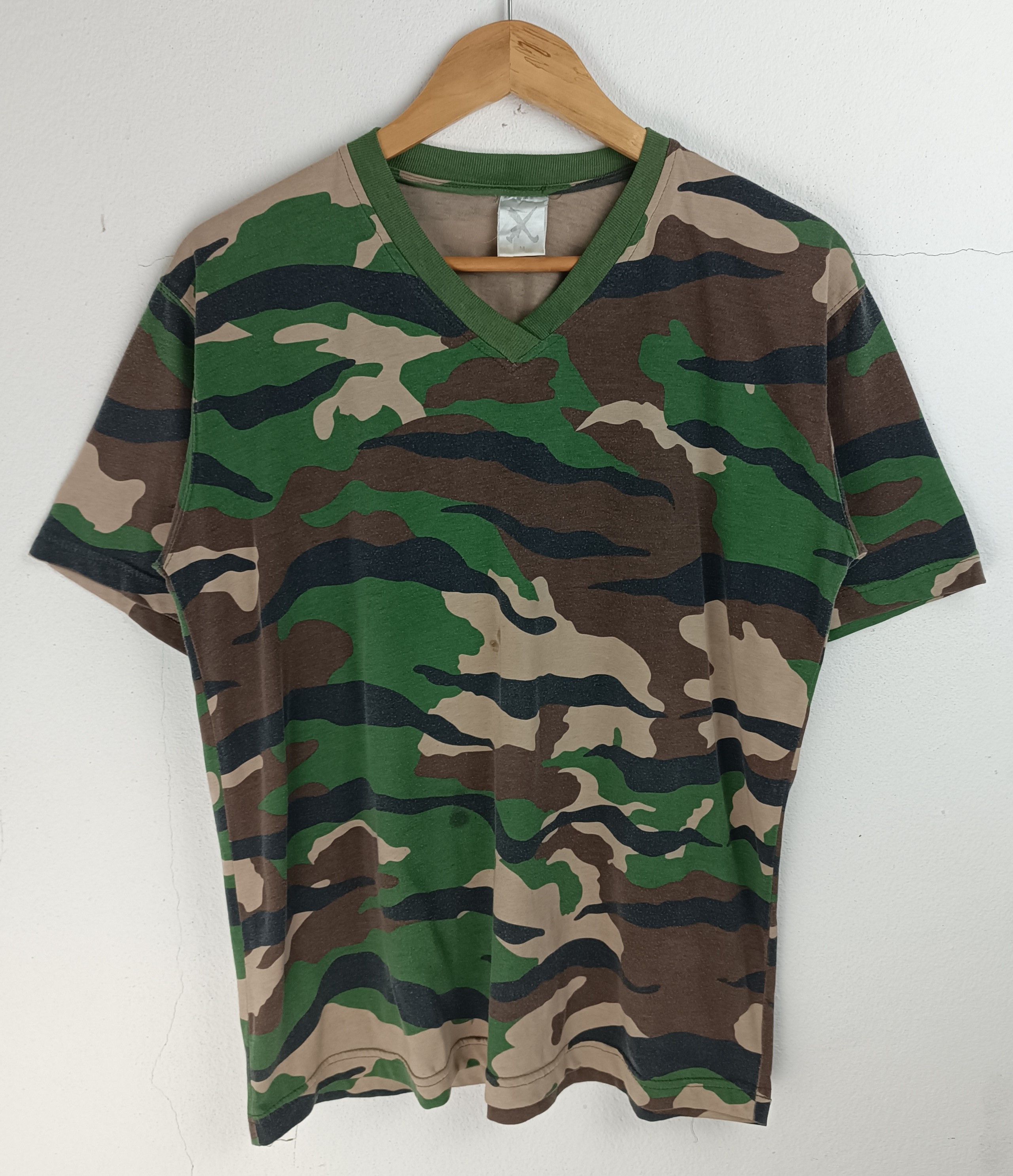Other VINTAGE ARMY CAMOUFLAGE ASIA TROPICAL CAMO RARE TEE Size US M / EU 48-50 / 2 - 3 Thumbnail