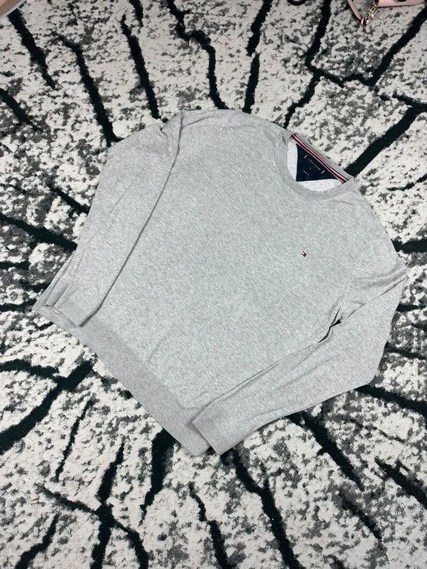 Tommy Hilfiger Tommy Hilfiger Gray XL Silk Sweater Size US XL / EU 56 / 4 - 2 Thumbnail