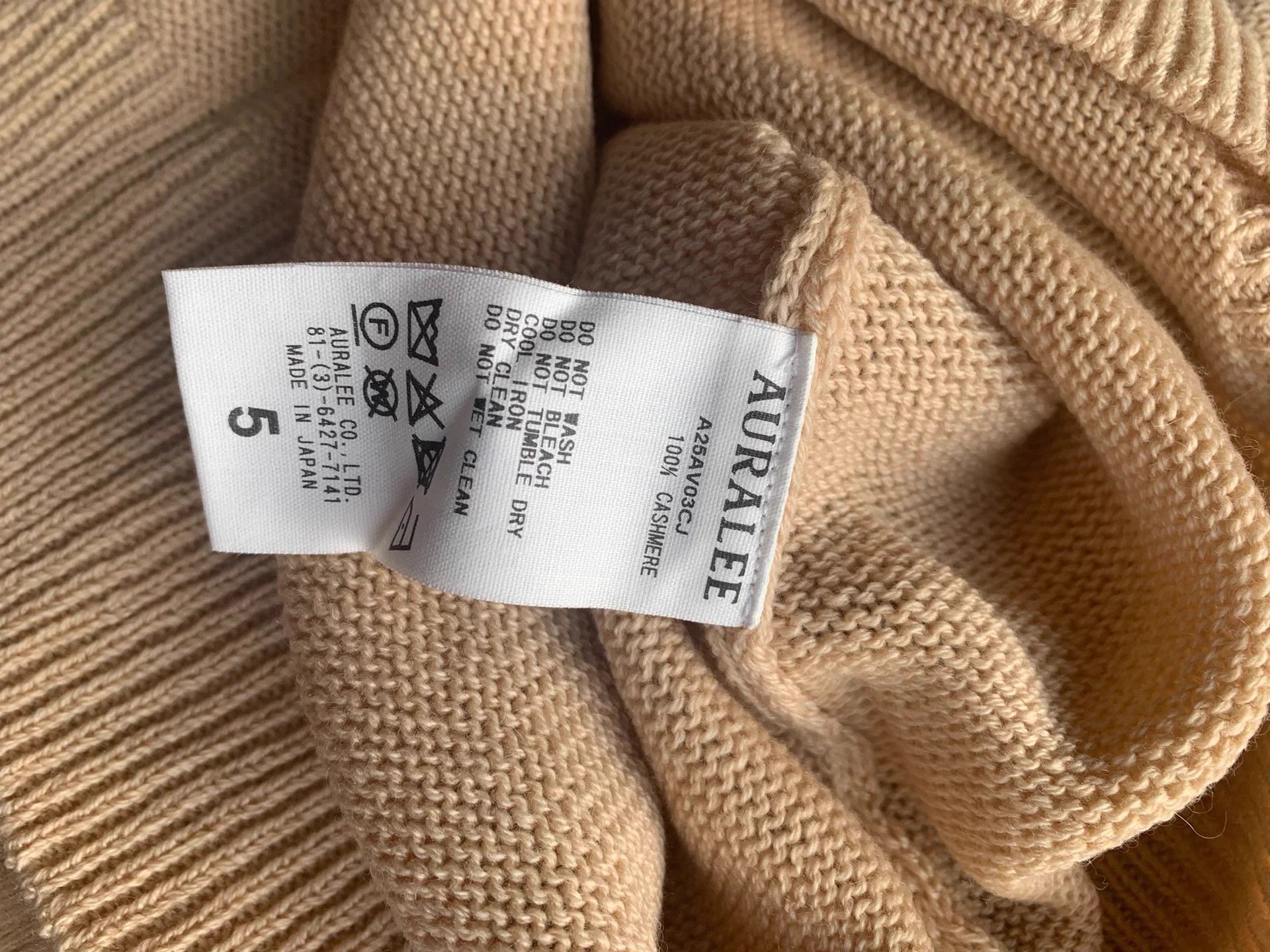 AURALEE 25AW knit V-neck light cashmere shirt