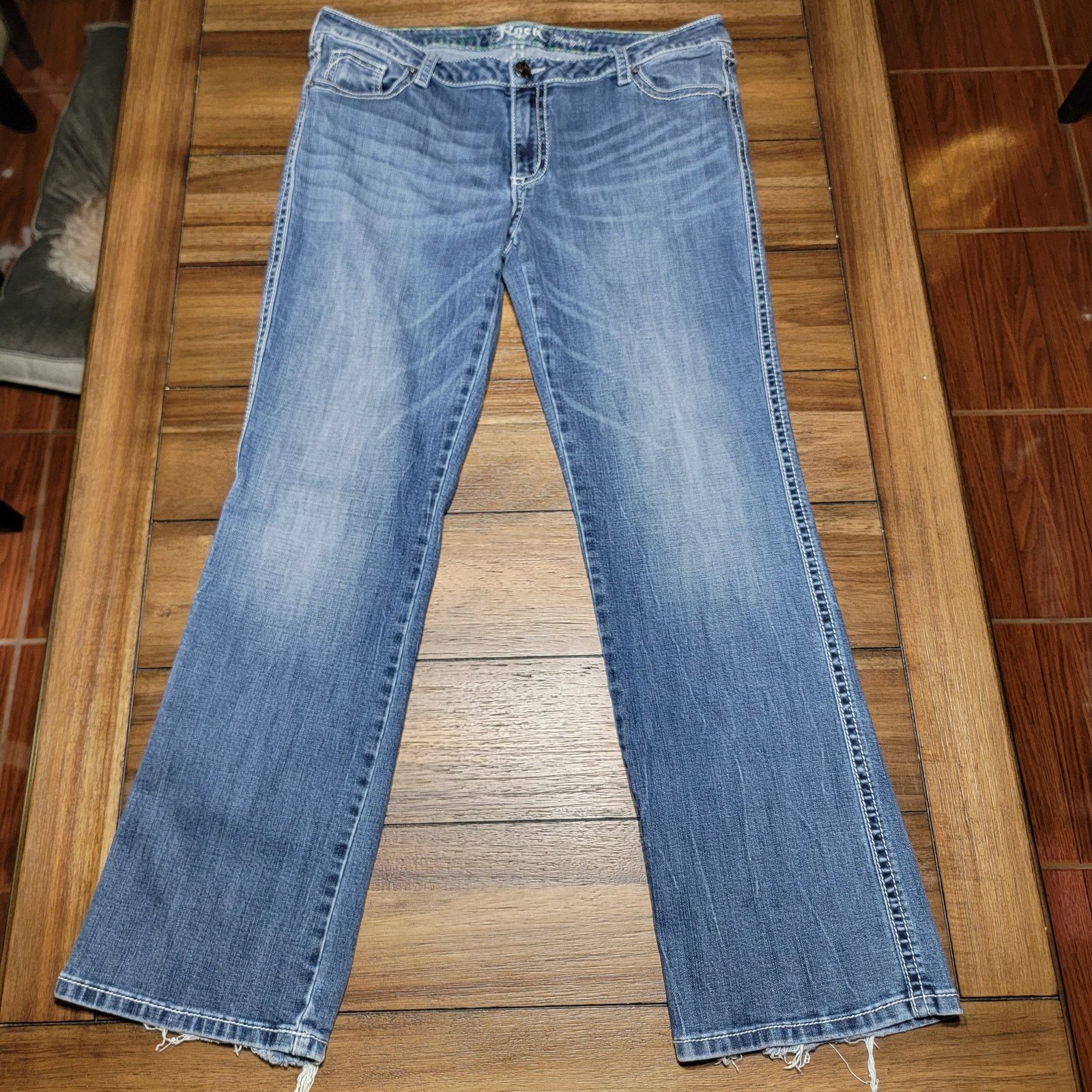 Wrangler Rock 47 by Wrangler Ultra Low Rise Jeans - Size 32 x 32 Size 36" / US 14 / IT 50 - 1 Thumbnail