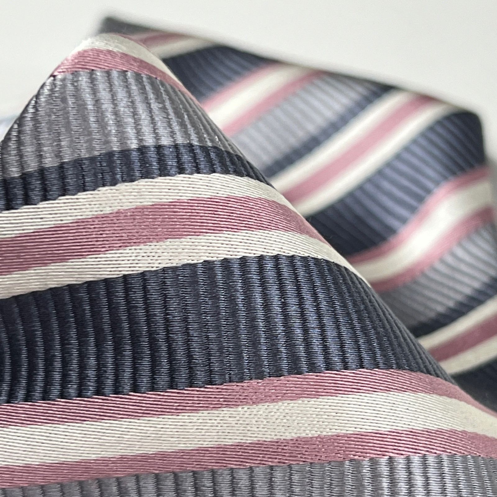 Donald Trump Donald Trump Signature Men Necktie Grey Striped Silk Tie Size ONE SIZE - 5 Thumbnail