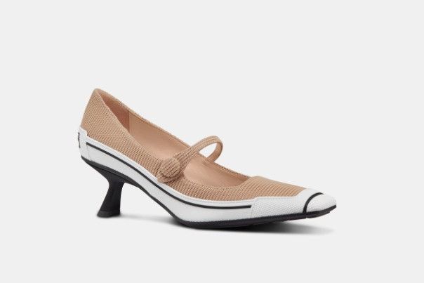 o1w1db10224 D-Motion Pump in Nude & White