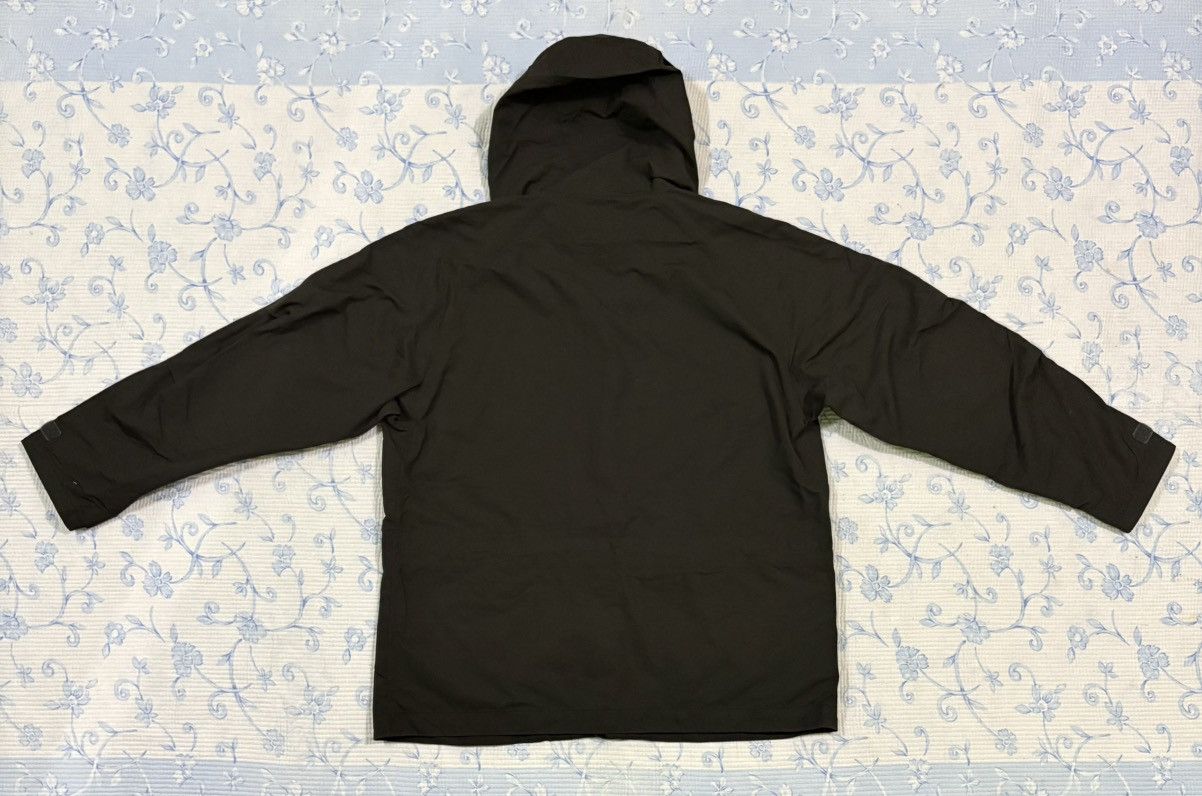 Lemaire Lemaire X Uniqlo Waterproof Olive Color Hoodies Jacket Size US L / EU 52-54 / 3 - 8 Thumbnail