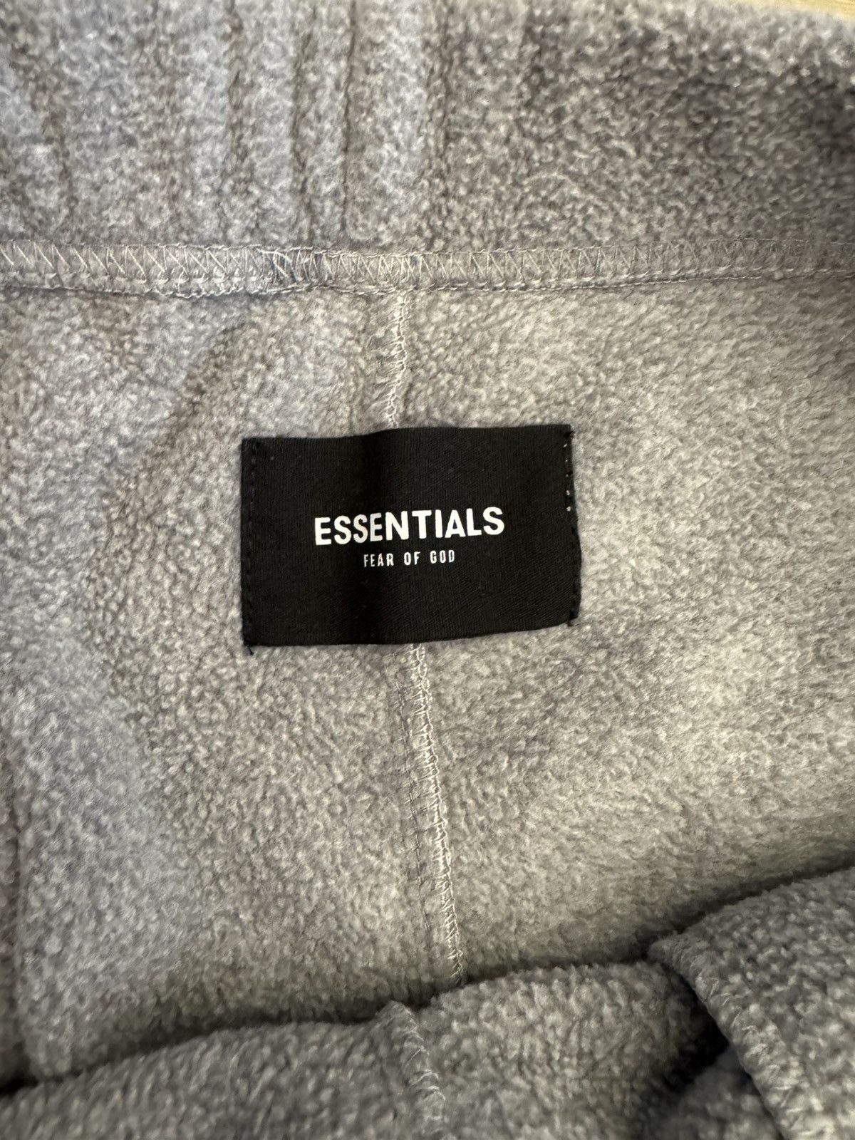 Essentials FOG Essentials Grey Polar Fleece Shorts Size US 34 / EU 50 - 4 Thumbnail
