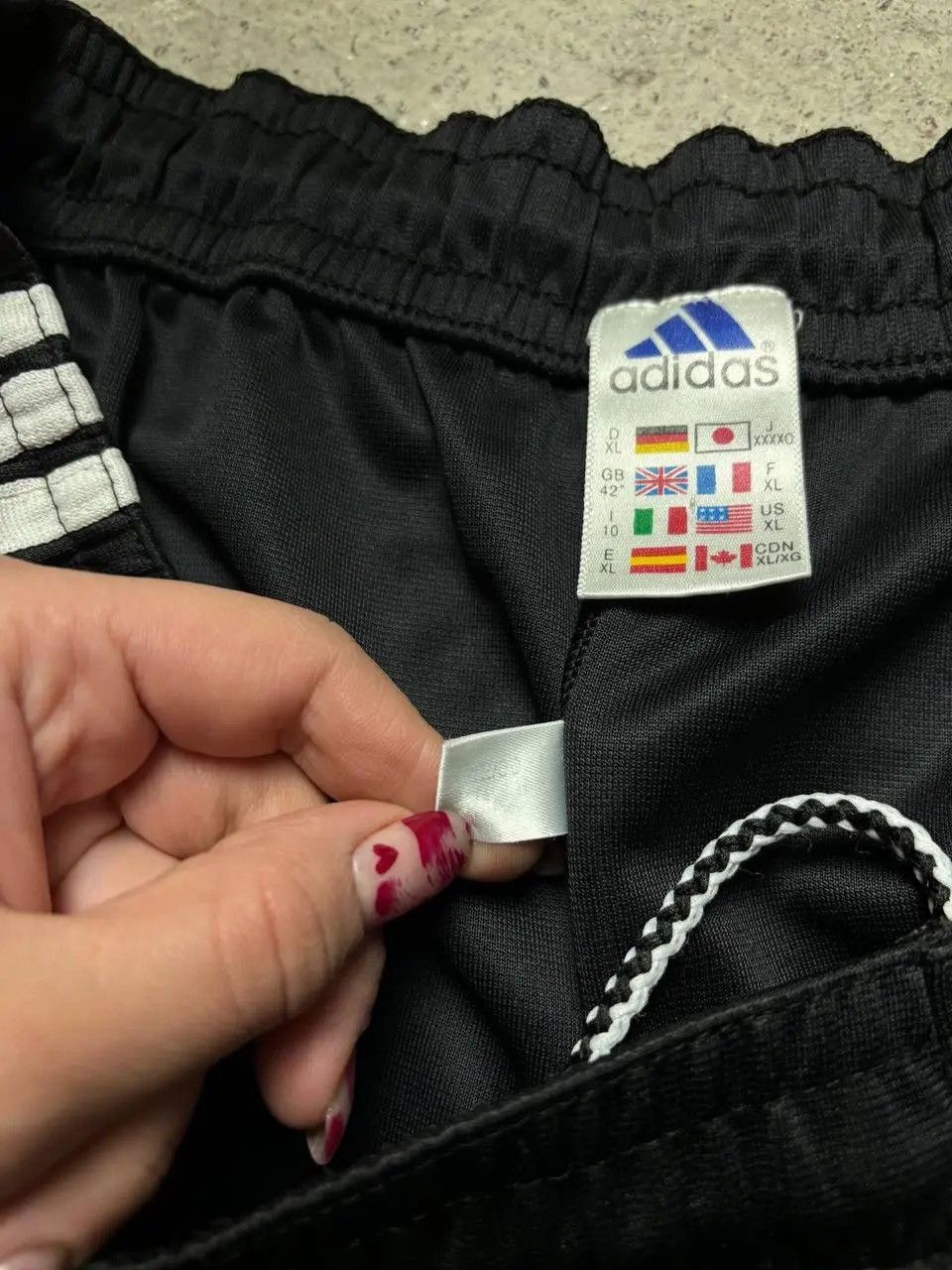 Adidas × Vintage Vintage Y2K Adidas Tierro Equipment Football Stripes Shorts Size US 36 / EU 52 - 4 Thumbnail