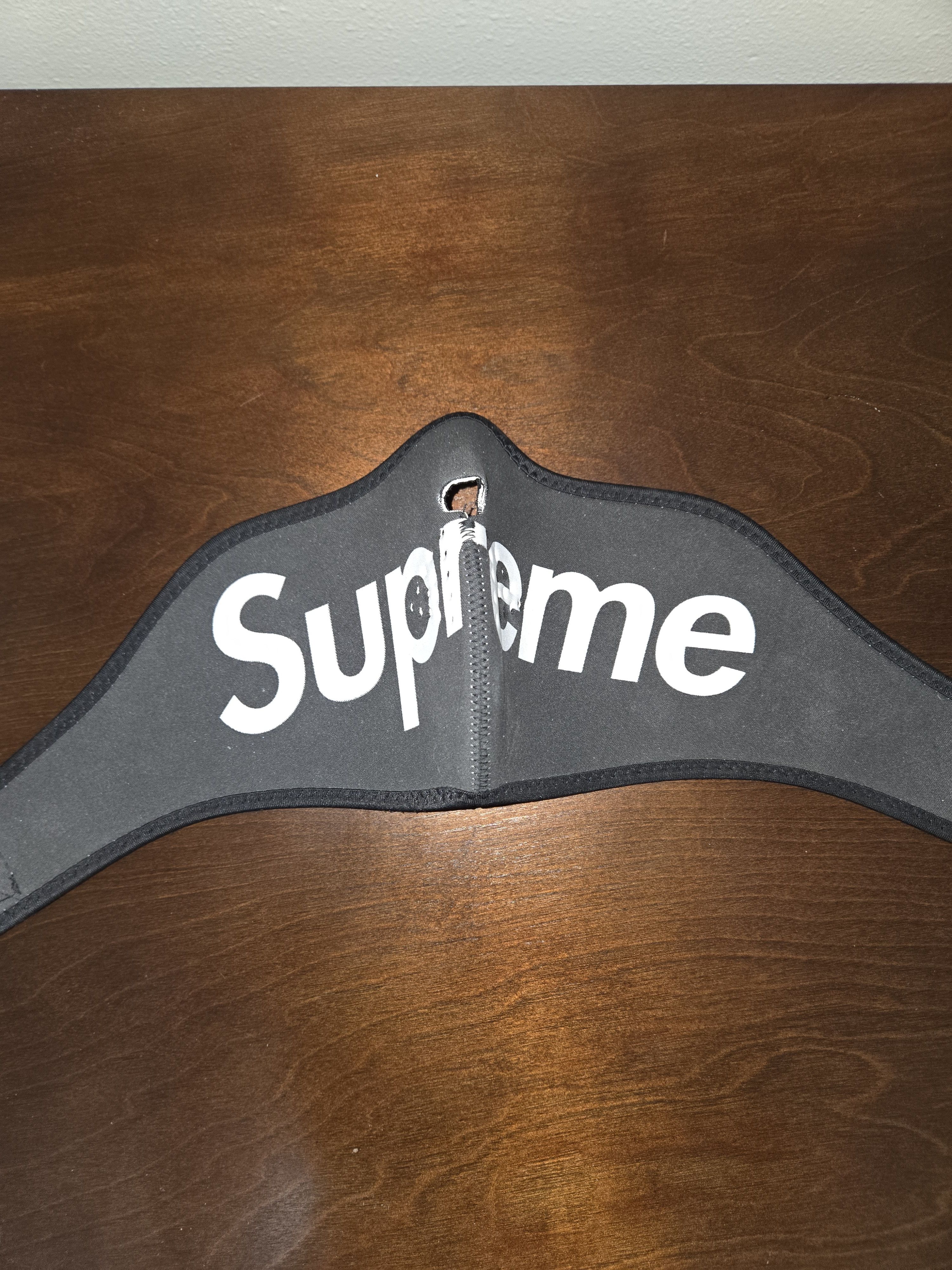 Supreme Supreme Logo Facemask Size ONE SIZE - 3 Thumbnail