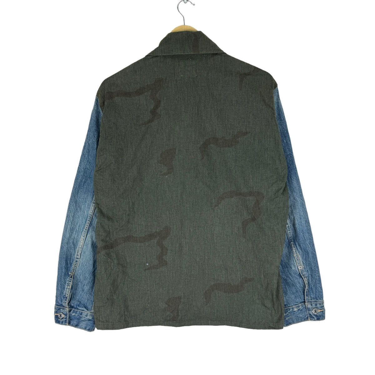 American Apparel × Urban Renewal 🌟URBAN RENEWAL X LEVIS SHIRTS CAMO JACKET Size US M / EU 48-50 / 2 - 6 Thumbnail