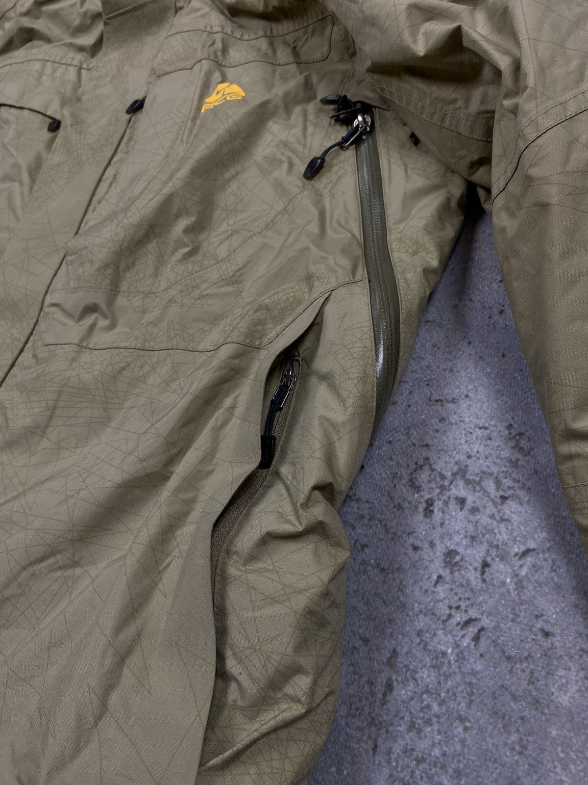 Nike Nike ACG jacket 🔥 Size US S / EU 44-46 / 1 - 4 Thumbnail