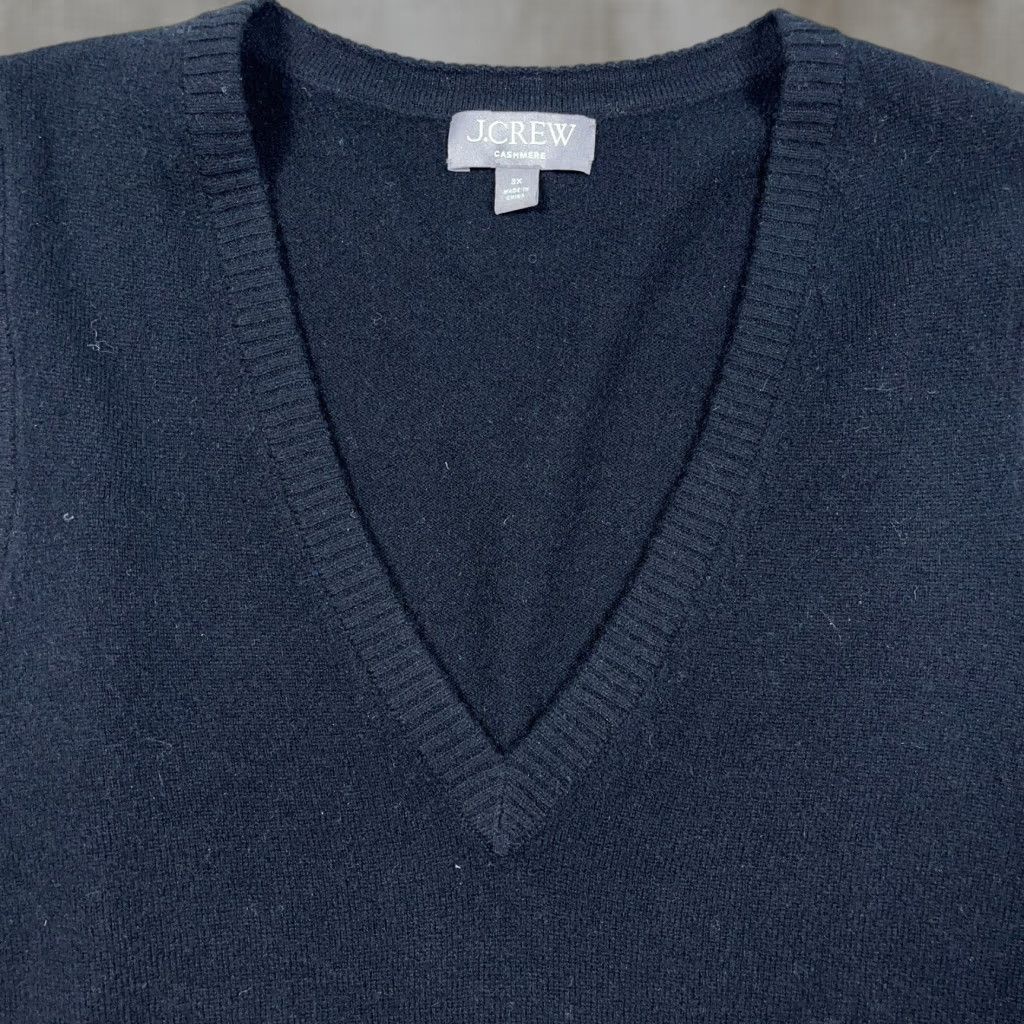 J.Crew J.CREW Sweater Vest Women 3X Black 100% Cashmere V Neck Pullover Lightweight Knit Solid Pattern Vintage: No Size XXL / US 16-18 / IT 52-54 - 1 Thumbnail