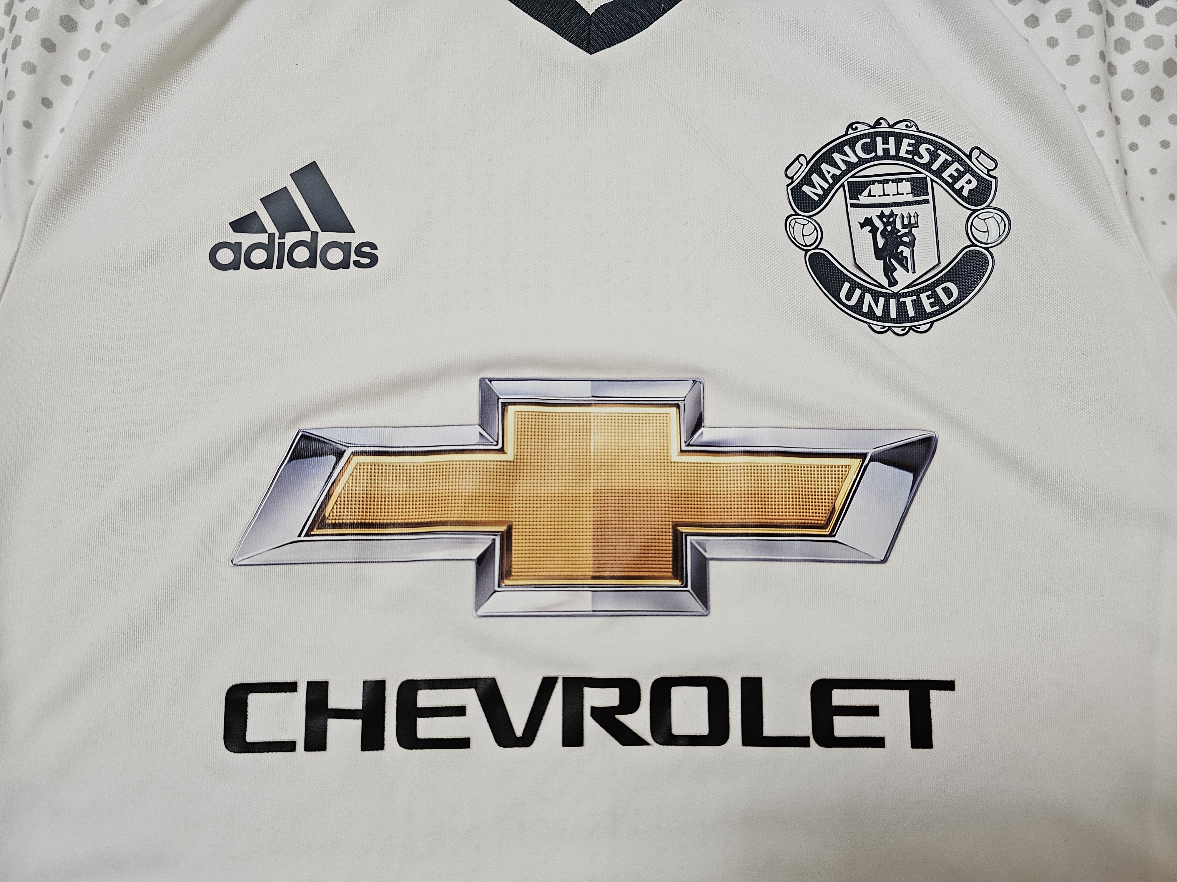 Adidas MANCHESTER UNITED 2016 2017 THIRD FOOTBALL SOCCER JERSEY Size US M / EU 48-50 / 2 - 3 Thumbnail