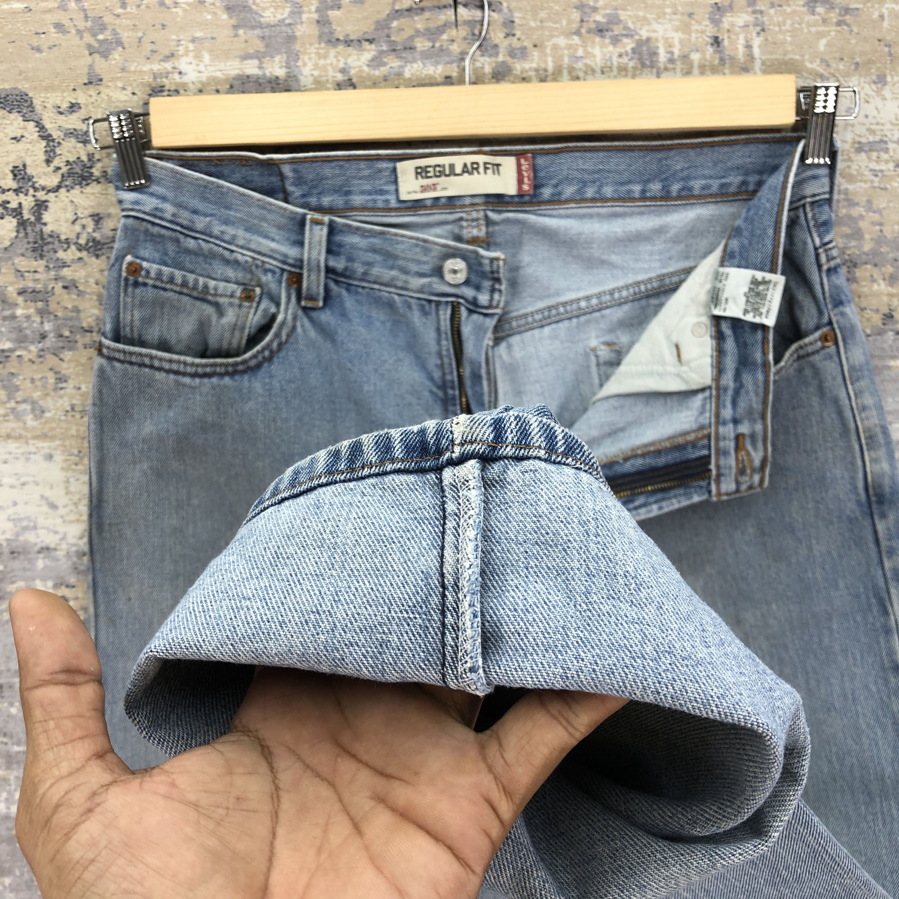 Levi's Vintage Levis 505 Jeans Dirty Levi's Faded Light Wash Denim Size US 32 / EU 48 - 8 Thumbnail