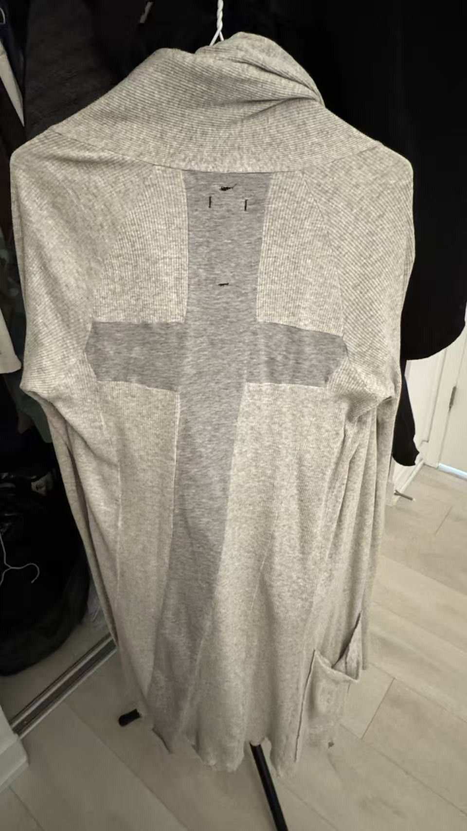 Le Grande Bleu (L.G.B.) Le Grande Bleu (LGB) Gray Cross Cardian(Two-Way) Size US XS / EU 42 / 0 - 2 Thumbnail