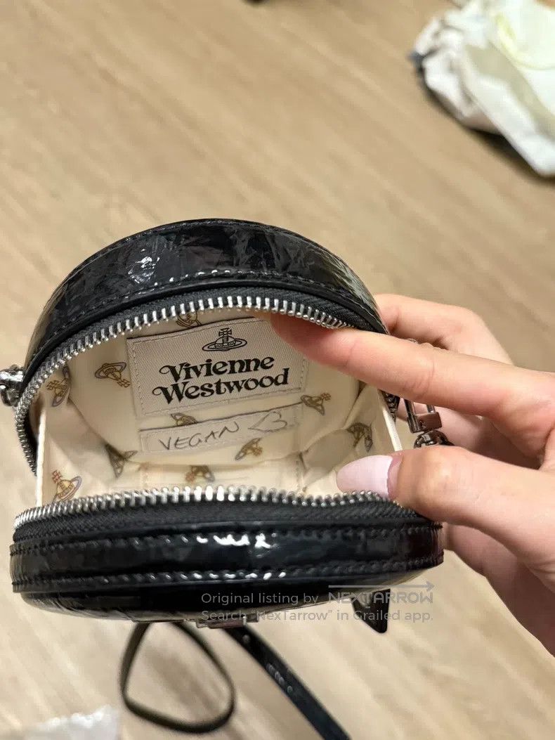 Vivienne Westwood Vivienne Westwood size os Out-of-print small bag Size ONE SIZE - 2 Thumbnail