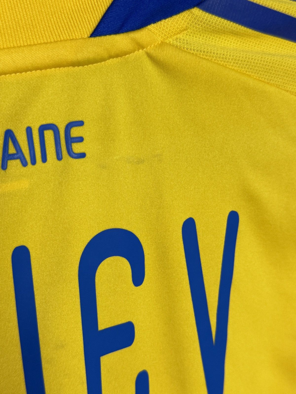 Adidas Ukraine 10/11 Home Match Worn Aliev Football Soccer Jersey Size US M / EU 48-50 / 2 - 9 Thumbnail