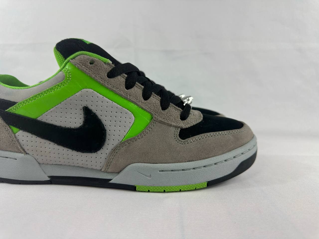 Nike Nike SB Zoom Air 2008 Regime 4 Guardians Size US 9 / EU 42 - 3 Thumbnail