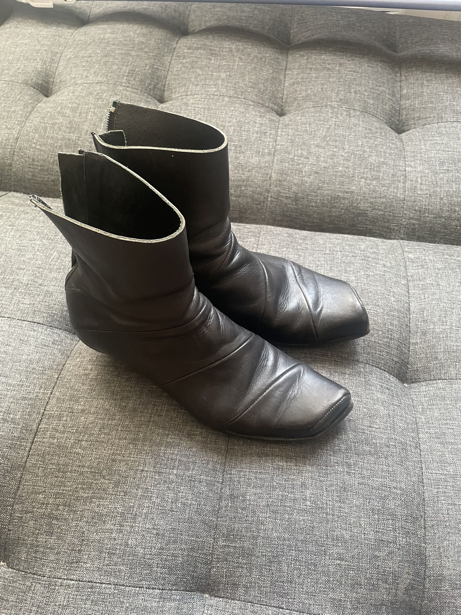 CYDWOQ Spiral Leather Boots Size US 7 / IT 37 - 2 Thumbnail