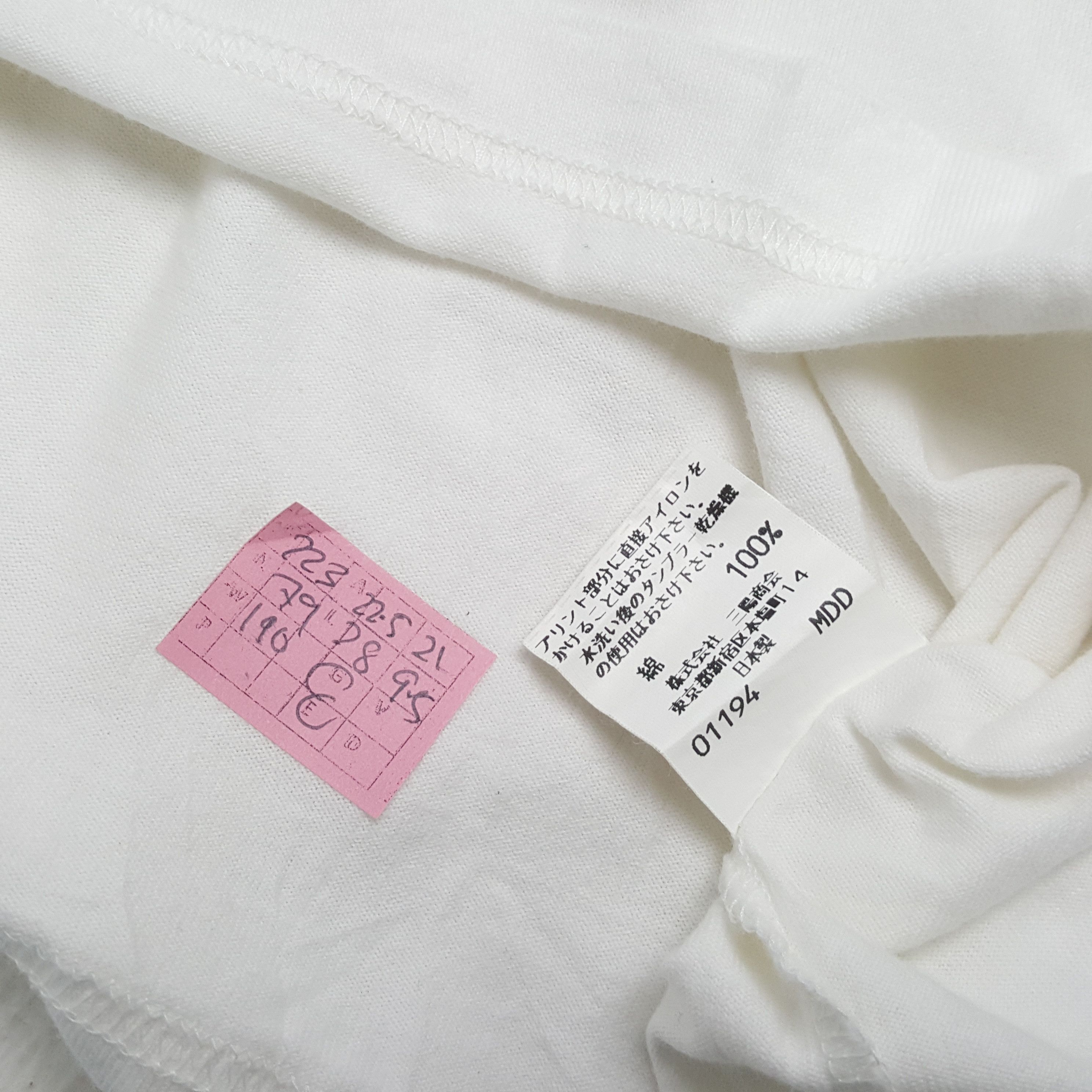 Burberry × Vintage BURBERRY LONDON Luxury Brand Center Logo Spellout Tshirt Size US L / EU 52-54 / 3 - 4 Thumbnail