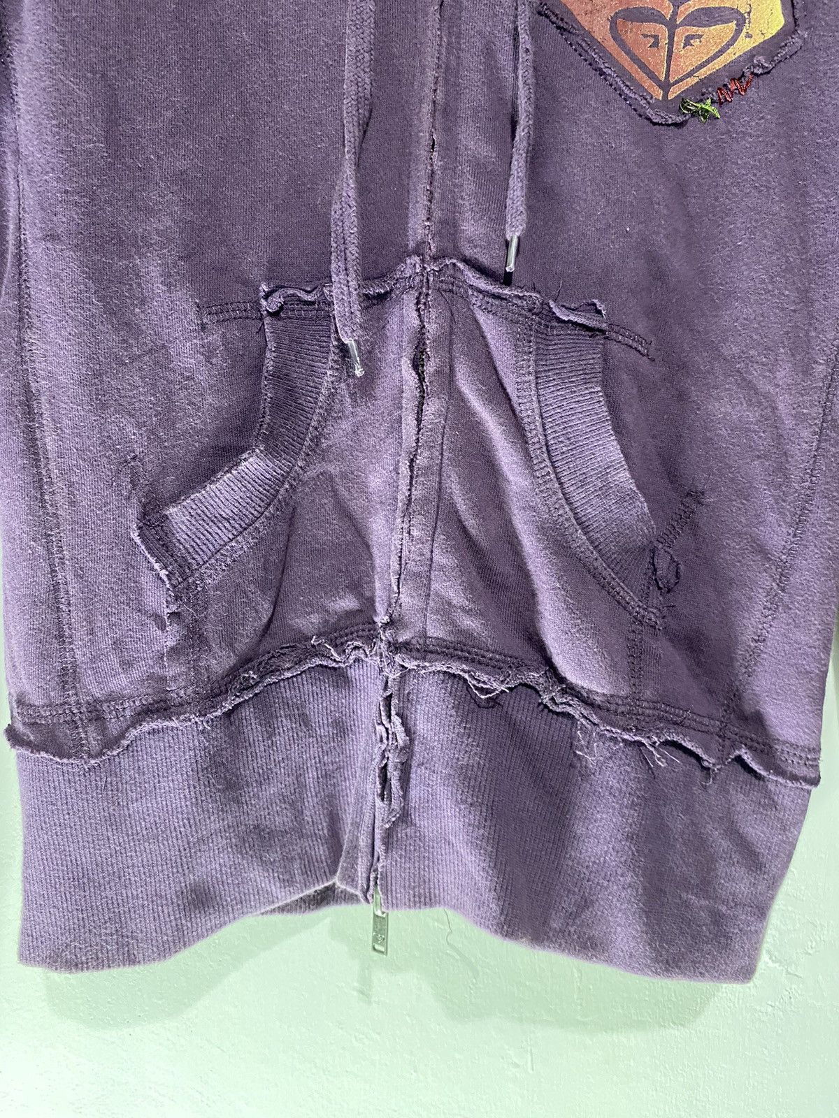 Le Grande Bleu (L.G.B.) Vintage roxy faux fur distressed hoodie Size US S / EU 44-46 / 1 - 5 Thumbnail