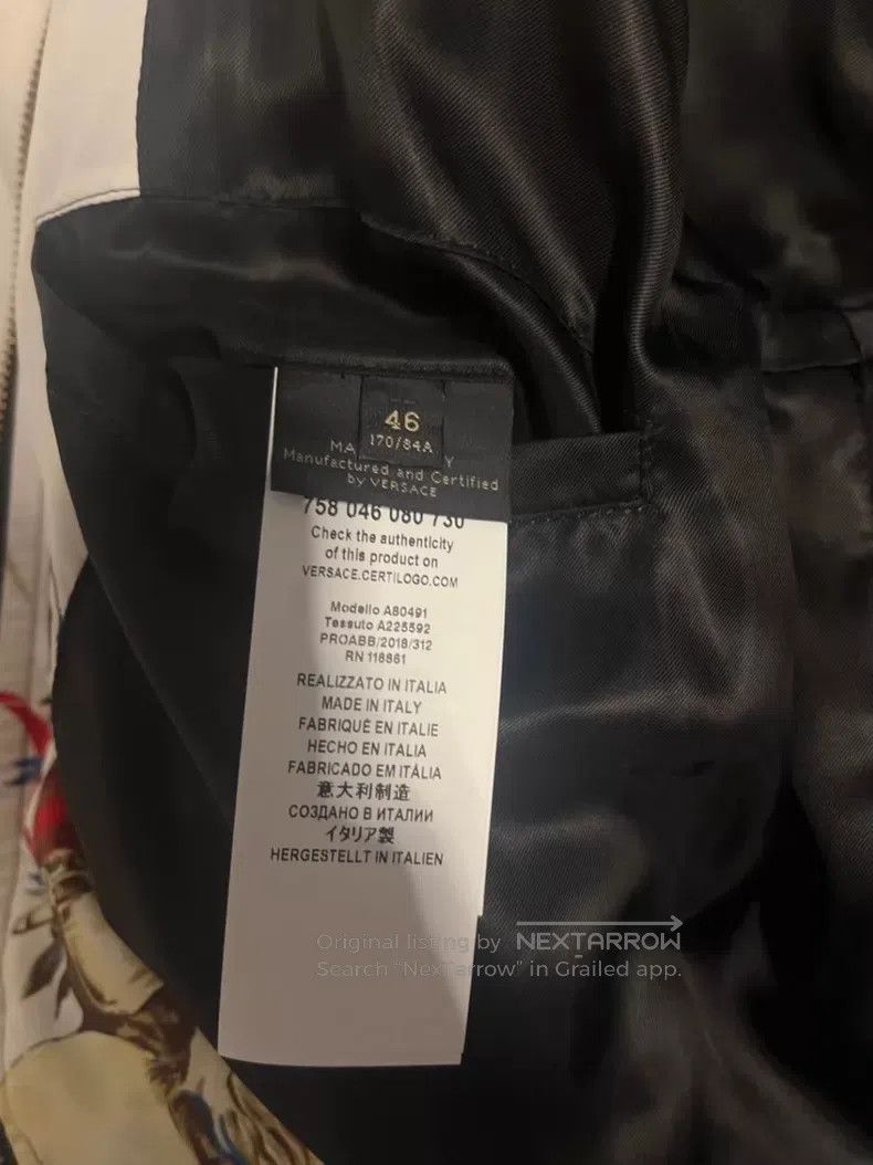 Versace Versace Indian portrait pattern coat Size US S / EU 44-46 / 1 - 4 Thumbnail