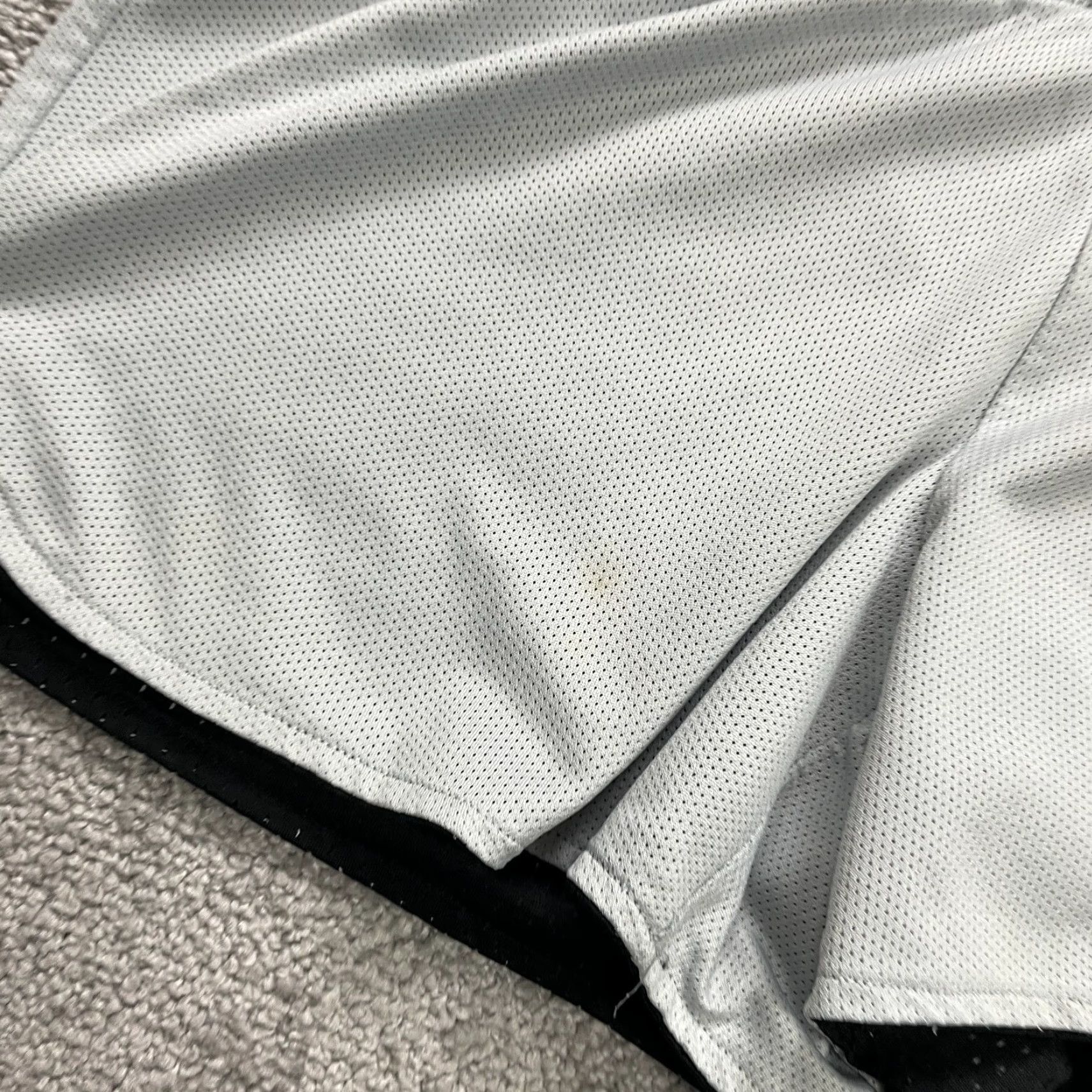 Vintage Danskin Reversible Active Shorts Womens M Black White Elastic Waist 30x3.5 Size 32" / US 10 / IT 46 - 6 Thumbnail