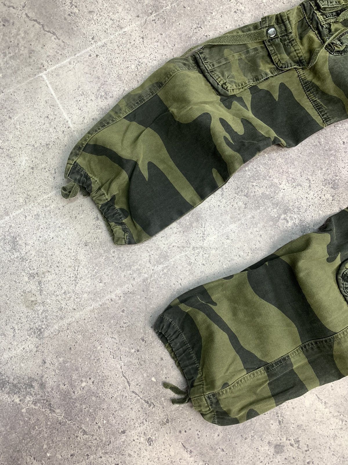 Japanese Brand × Vintage Vintage Junya Watanabe Balenciaga Style Bondage Cargo Pants Size US 32 / EU 48 - 9 Thumbnail