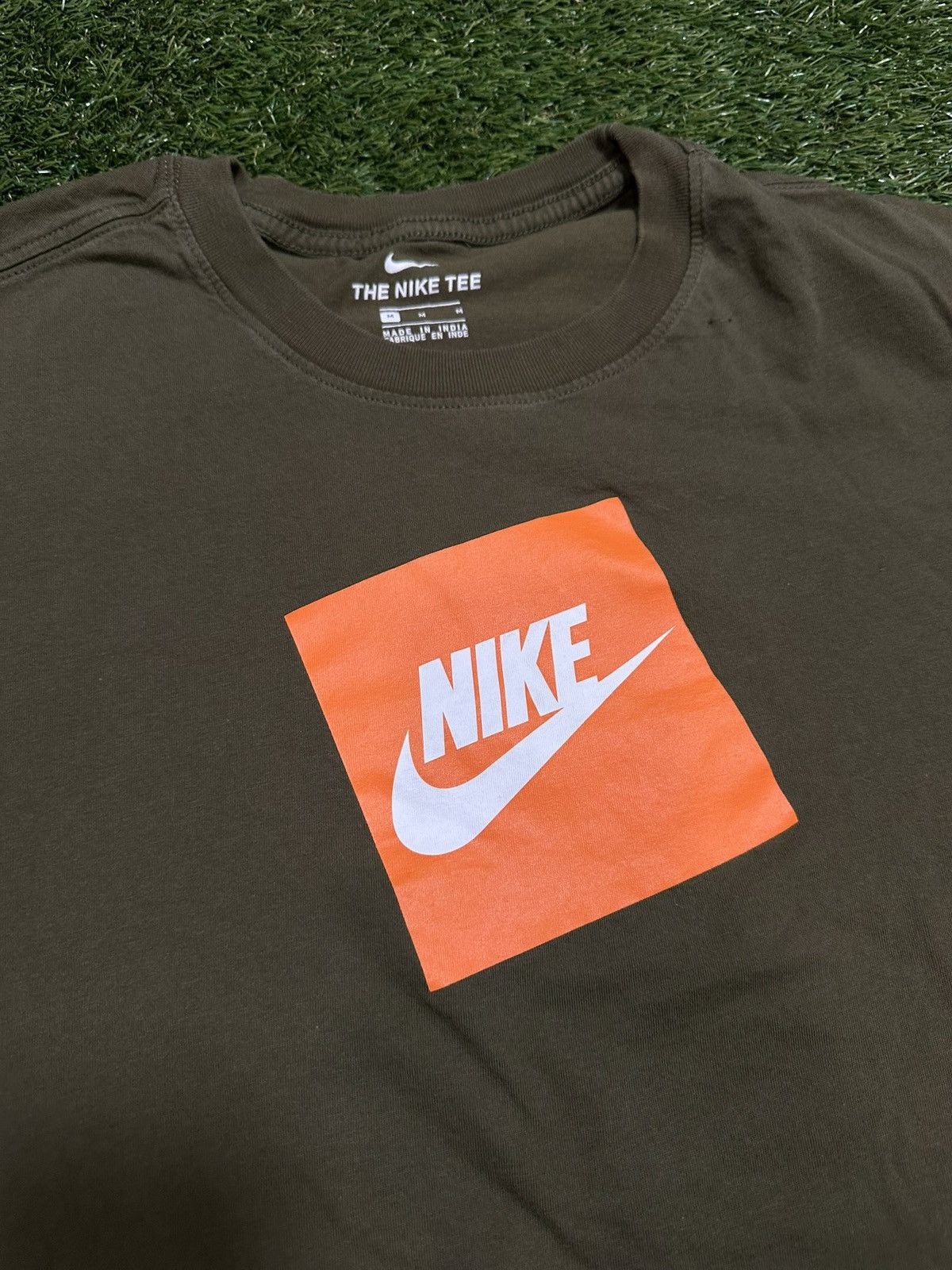Nike Olive Green Nike Tee Orange Swoosh Size Medium Size US M / EU 48-50 / 2 - 2 Thumbnail