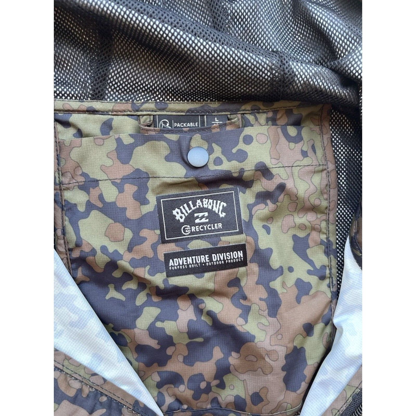 Billabong Billabong Jacket Camouflage Windbreaker L Zip Packable Multicolor Woodlands 90s Beach City Outdoor Surf Hooded All Seasons Size US L / EU 52-54 / 3 - 4 Thumbnail