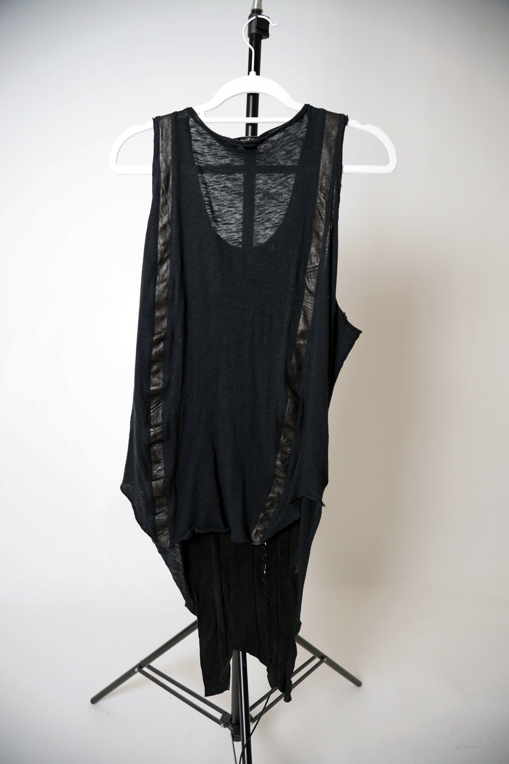 Sandrine Philippe Hand-made Leather Tank Size US M / EU 48-50 / 2 - 3 Thumbnail