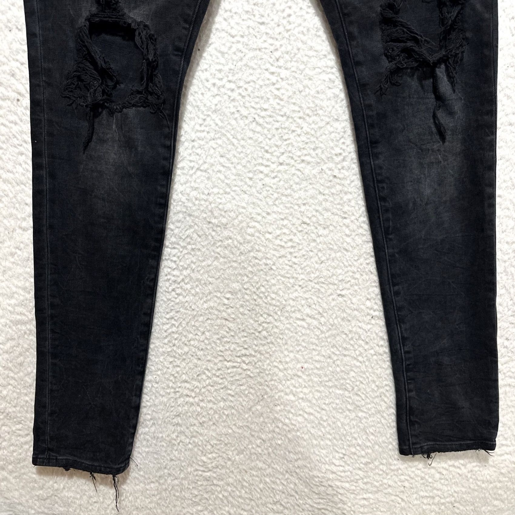 J Brand Purple Brand Denim Jeans Sz 30 Dropped Fit Mid Rise Black Ripped Slim Leg P002 Men Regular 30 Charcoal Black 32 Inseam Jeans Grunge 501 Series Size US 30 / EU 46 - 6 Thumbnail