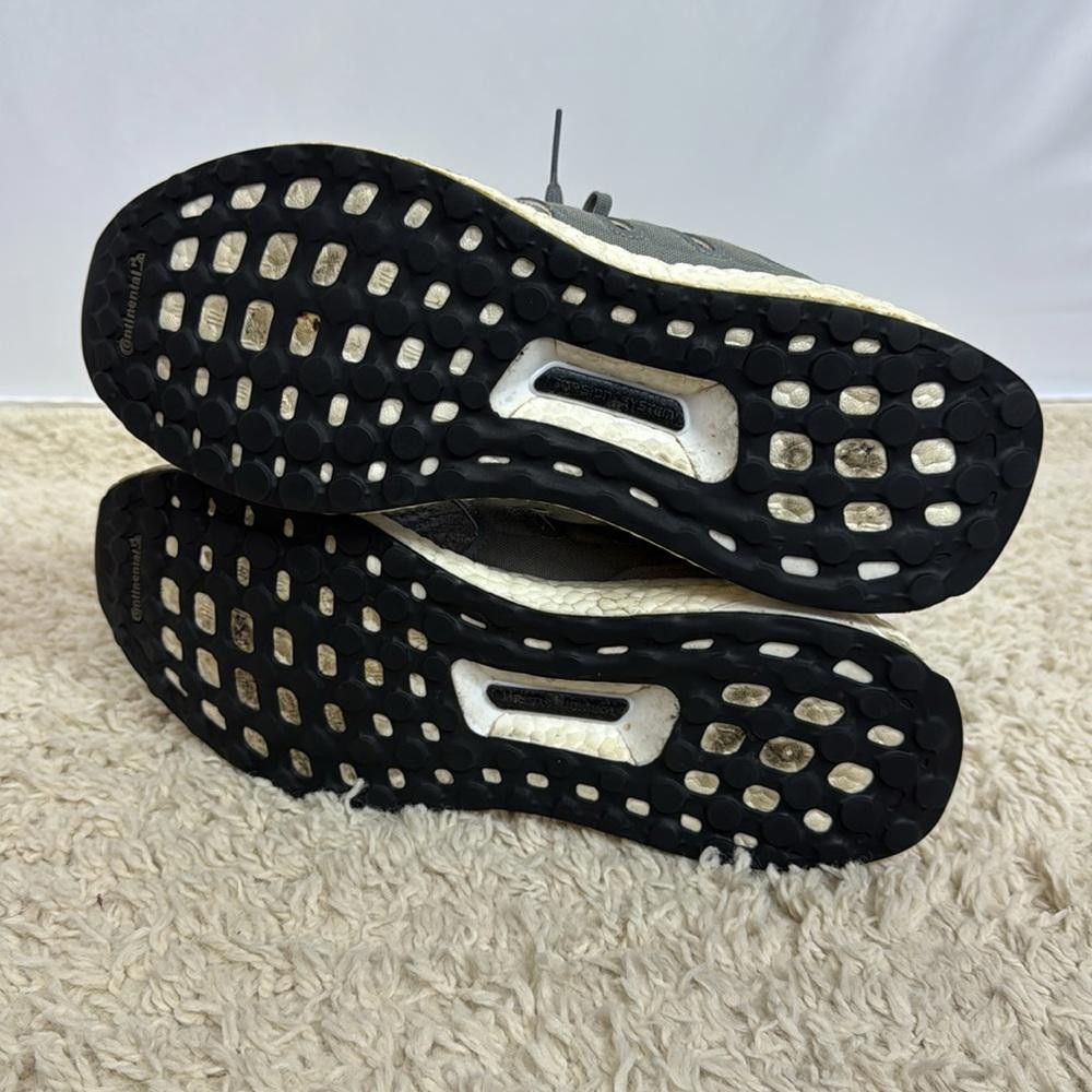 Adidas Adidas Ultra Boost 5.0 DNA Gray White Sneakers Size 9 Men’s Size US 9 / EU 42 - 9 Thumbnail