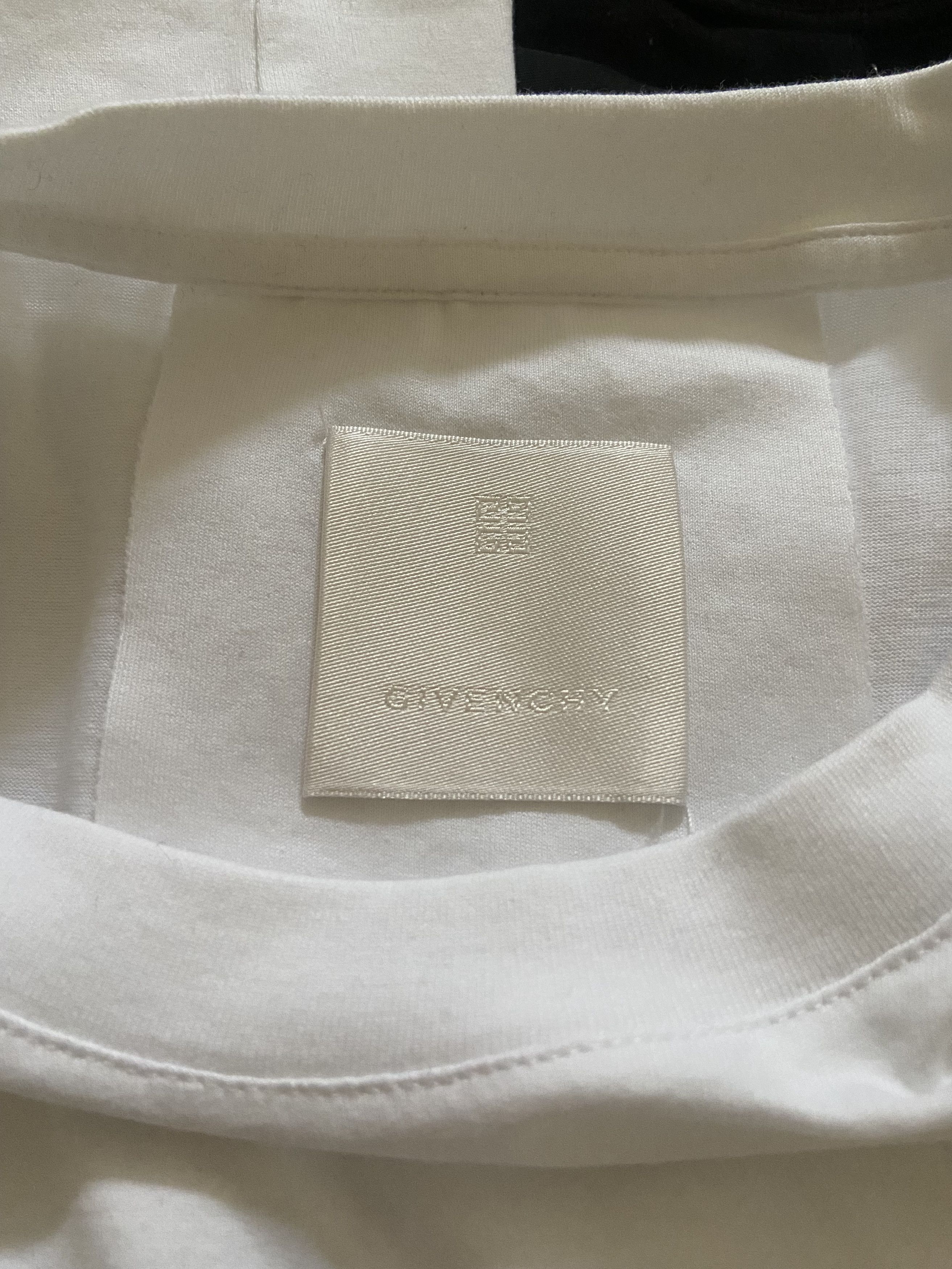 Givenchy Givenchy Logo Shark Rottweiler T-shirt White Size US XL / EU 56 / 4 - 6 Thumbnail