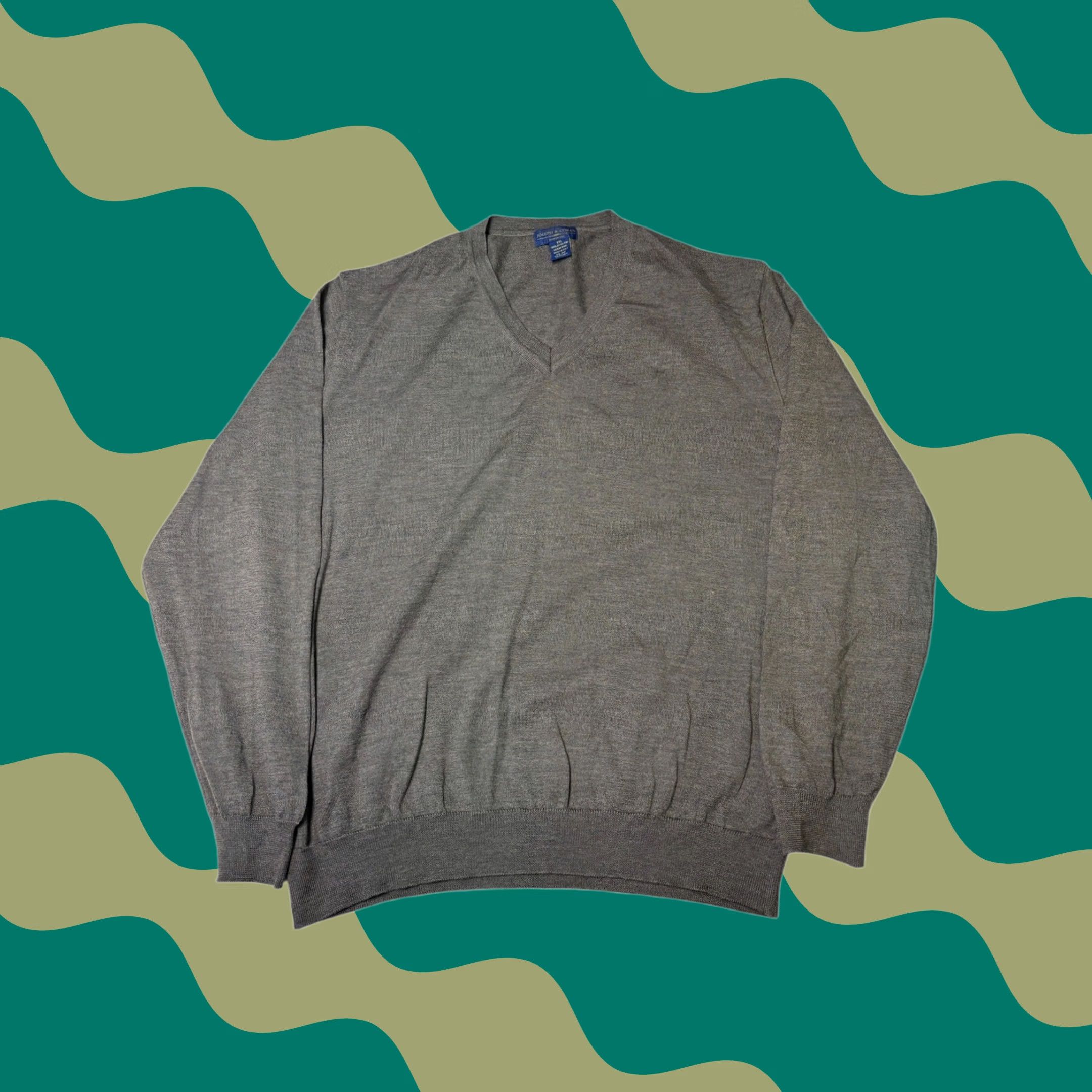 Vintage Joseph & Lyman Sweater Mens XXL Gray V Neck Merino Wool Made in Italy Size US XXL / EU 58 / 5 - 1 Thumbnail