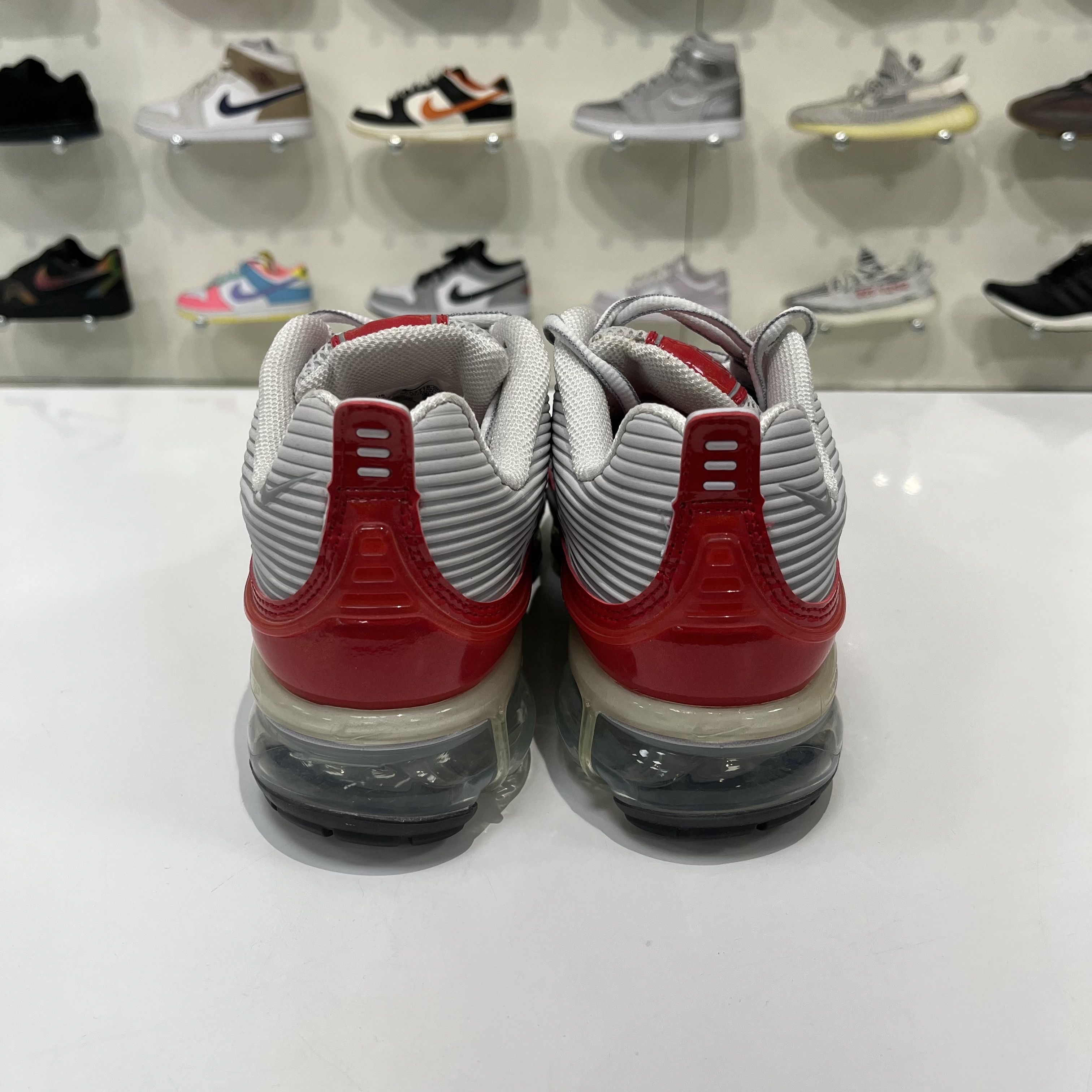 Nike Nike Air VaporMax 360 OG Grey Red Size US 8.5 / EU 41-42 - 3 Thumbnail