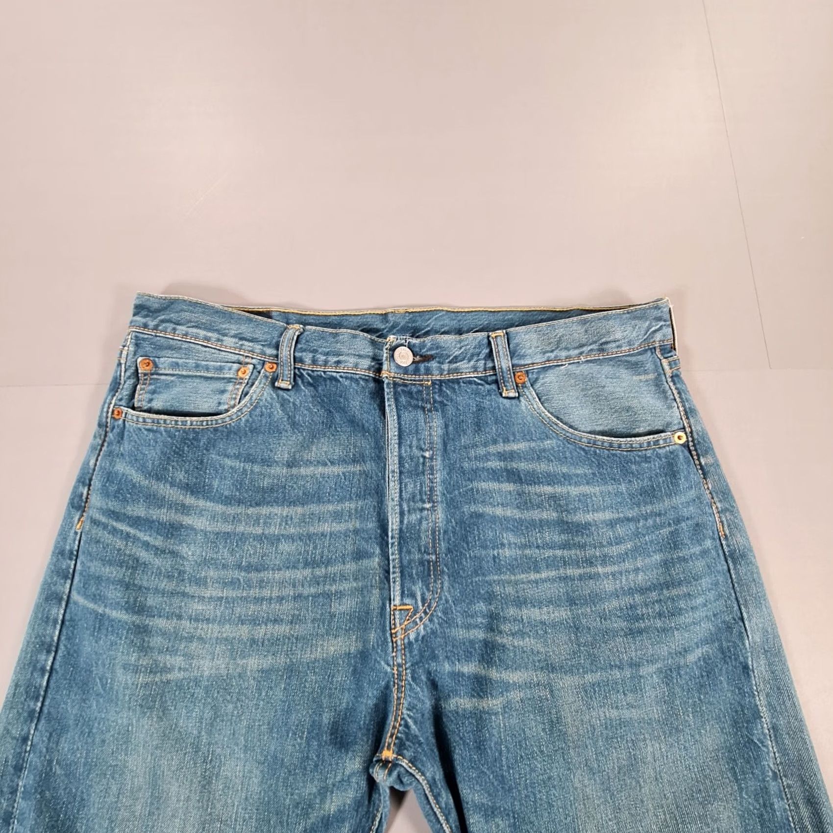 Levi's Levi's 501 Jeans Blue W36 L30 Regular Fit Straight Leg Button Fly Denim Denim 5-Pocket Classic USA 90s Mens Jeans Size US 36 / EU 52 - 2 Thumbnail