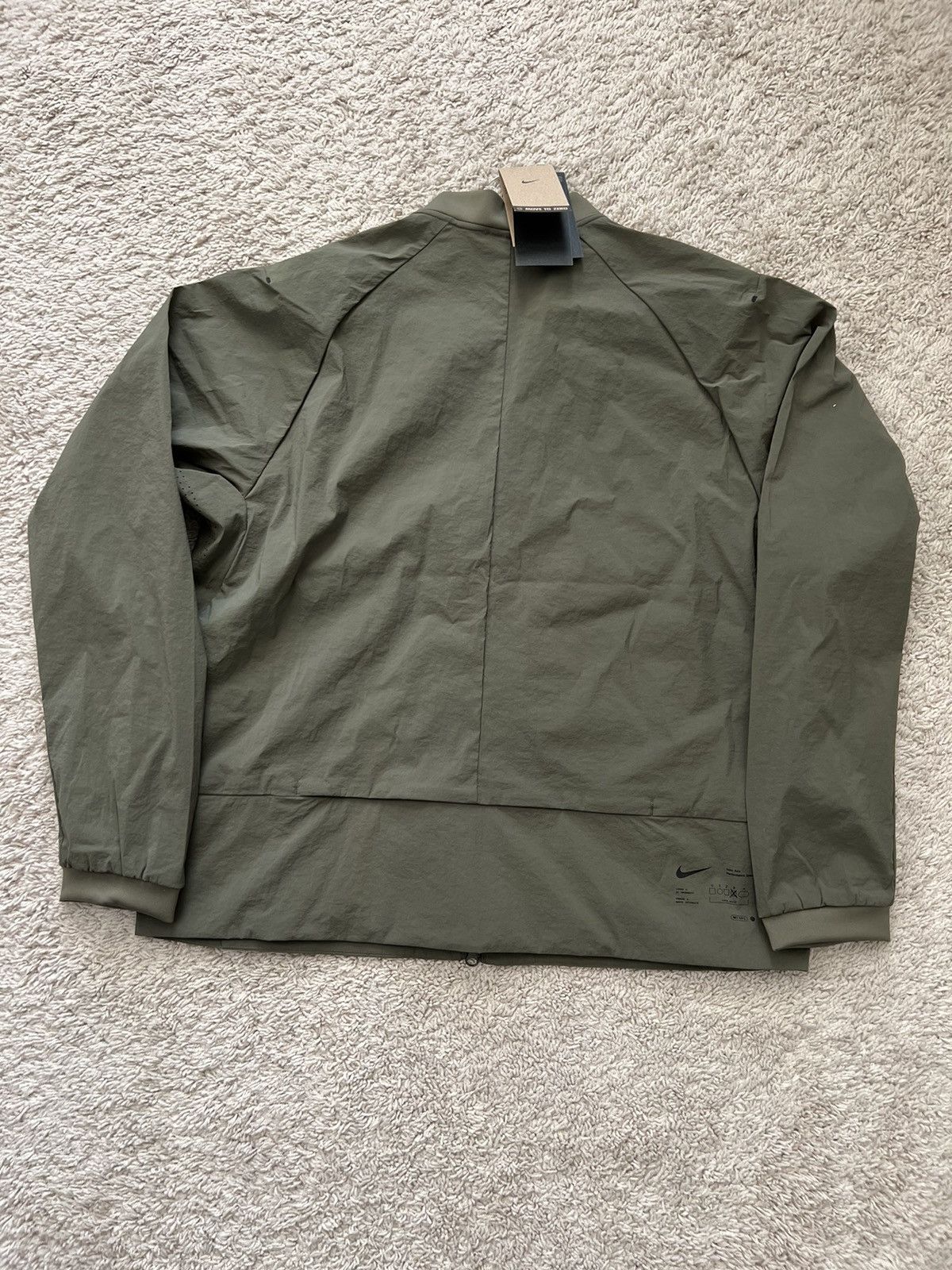 Nike Nike APS Repel Versatile Bomber Jacket Olive Green Size US L / EU 52-54 / 3 - 10 Thumbnail