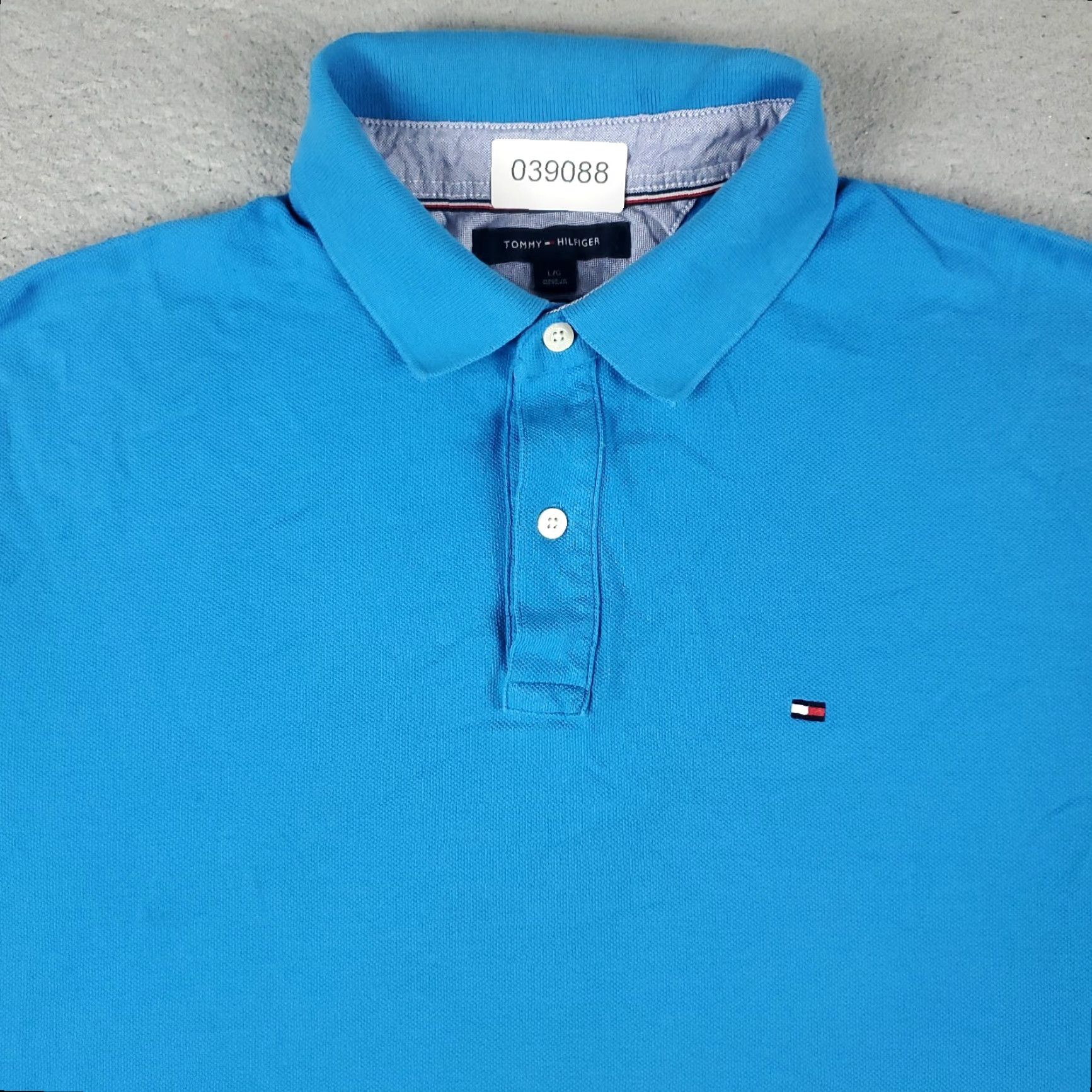 Tommy Hilfiger VINTAGE Tommy Hilfiger Polo Shirt Mens Large Blue Casual Short Sleeve Polo Adult Large Blue Tommy Hilfiger Mens Polo 90s? Size US L / EU 52-54 / 3 - 2 Thumbnail