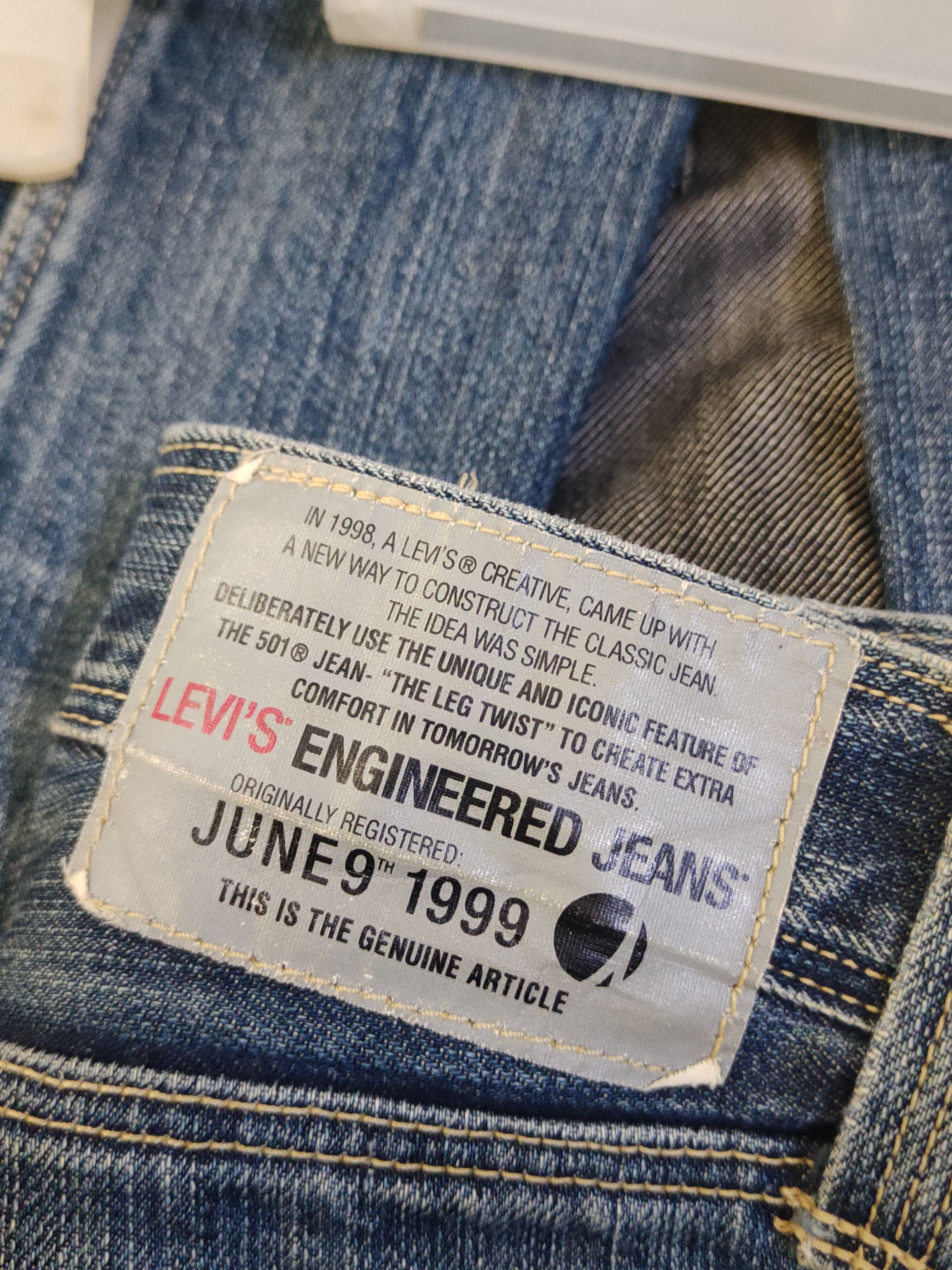 Levi's DL Levi's engineered Blue Distressed Ripped Jeans #46-822 Size US 31 - 14 Thumbnail