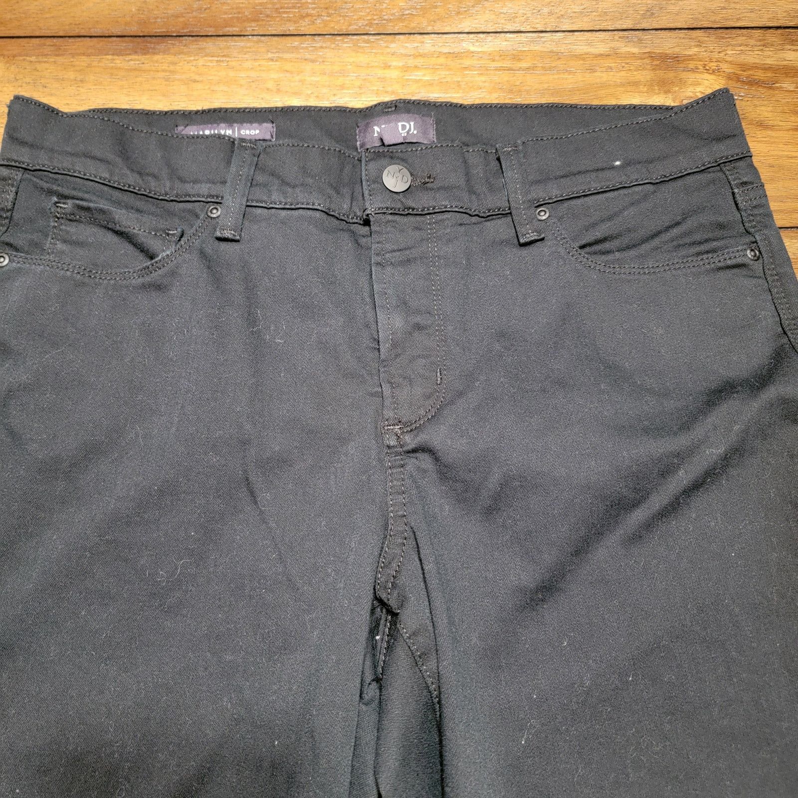 NYDJ NYDJ Marilyn Crop Jeans w/ Lift X Tuck Technology - Size 10 Size 32" / US 10 / IT 46 - 2 Thumbnail
