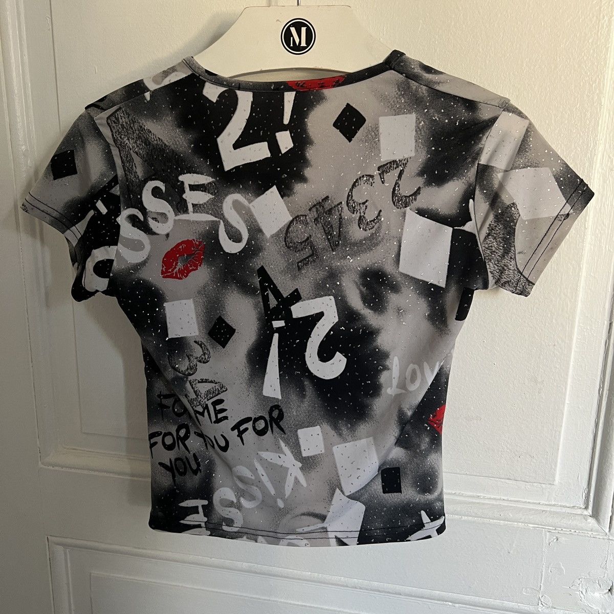 Japanese Brand × Vintage Y2K Mesh Tee Top Blouse 2000s print kiss like jpg margiela Size M / US 6-8 / IT 42-44 - 4 Thumbnail