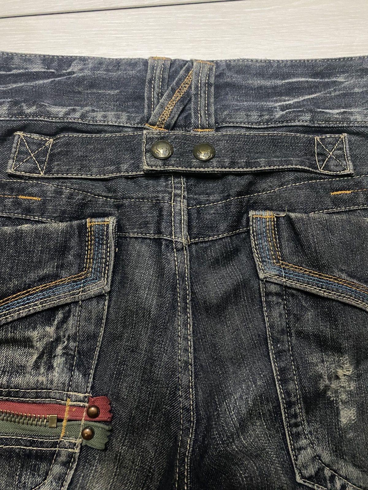 Japanese Brand Japanese Brand Memory Buckle Back Baggy Evisu Style Jeans Size US 35 - 15 Thumbnail
