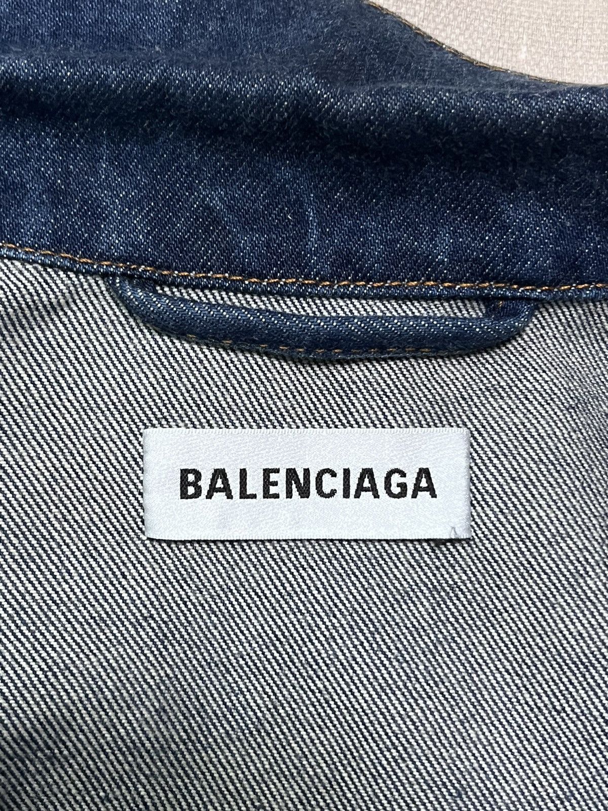 Balenciaga 19SS "YOU ARE THE WORLD" OVERSIZED DENIM JACKET Size US M / EU 48-50 / 2 - 4 Thumbnail