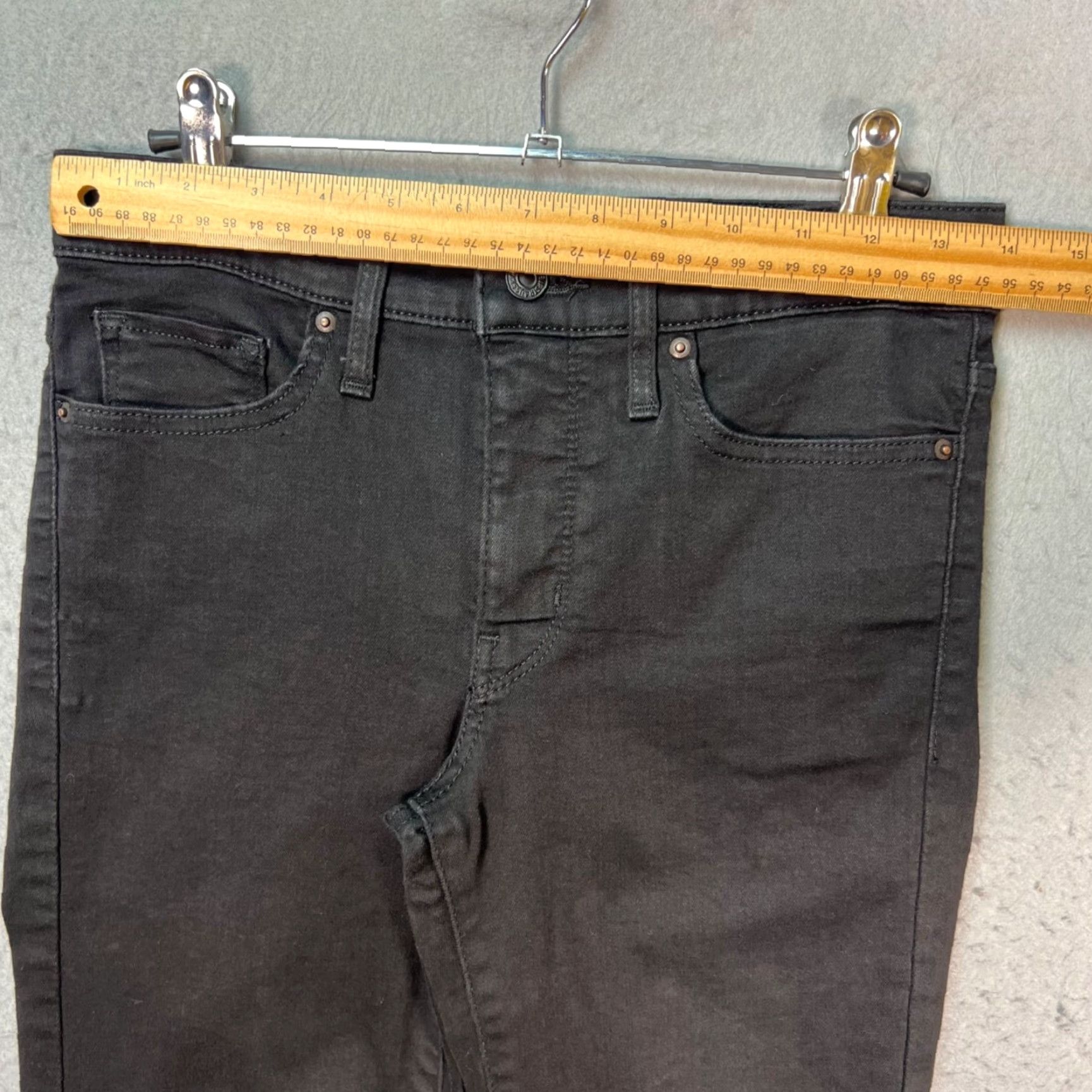 Levi's VINTAGE Levis Jeans 315 Shaping Bootcut Black Denim 5-Pocket Adult Womens 27 Inseam 32 Cotton Blend Size 27" / US 4 / IT 40 - 6 Thumbnail