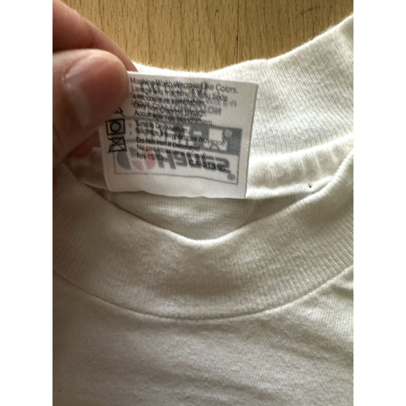 Hanes VINTAGE Hurricane Andrew “The War Zone” T-shirt Single Stitch Men Large RARE 90s Size US L / EU 52-54 / 3 - 4 Thumbnail