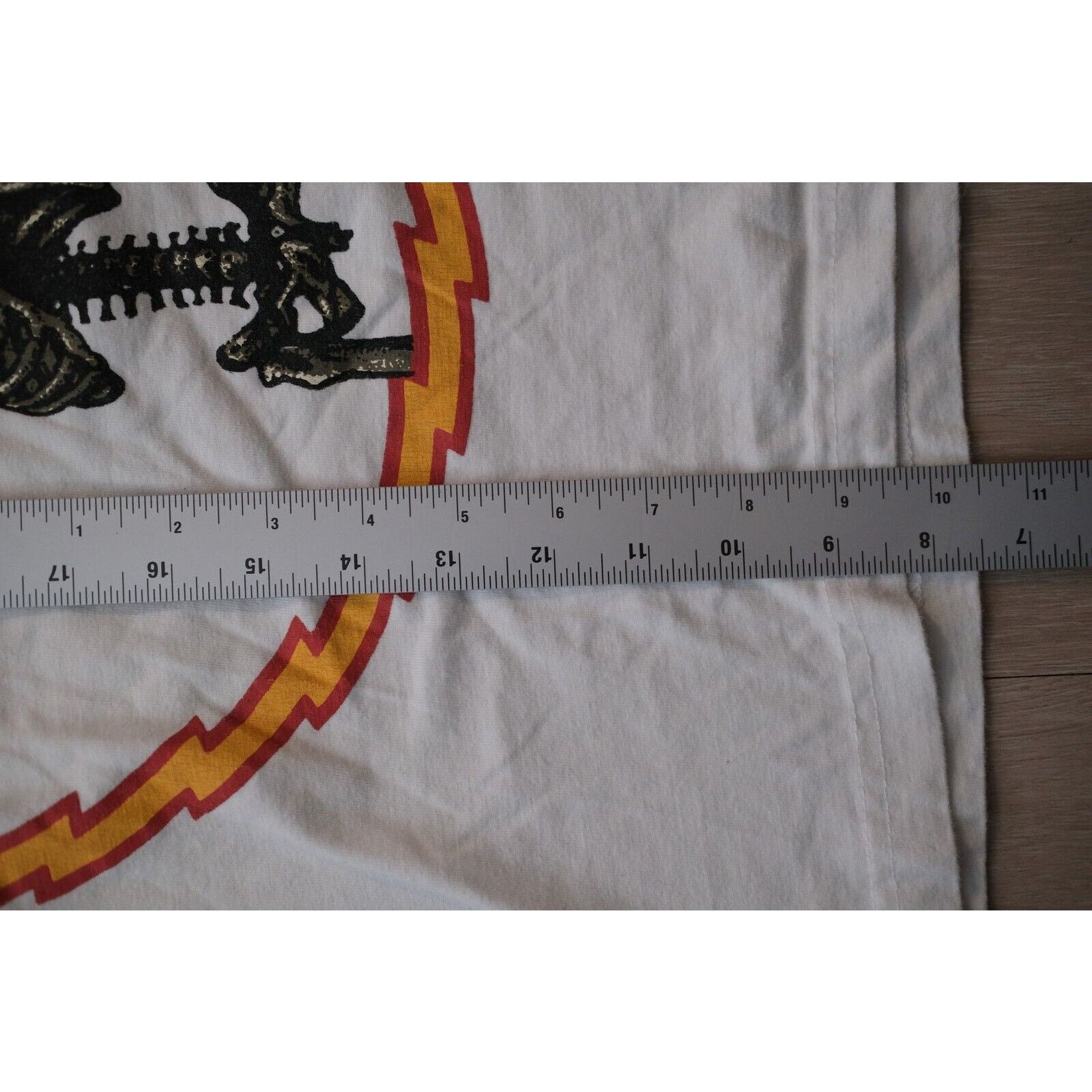 Market Vintage 2019 Chinatown Market Skeleton World Tour Tee Large Size US L / EU 52-54 / 3 - 5 Thumbnail