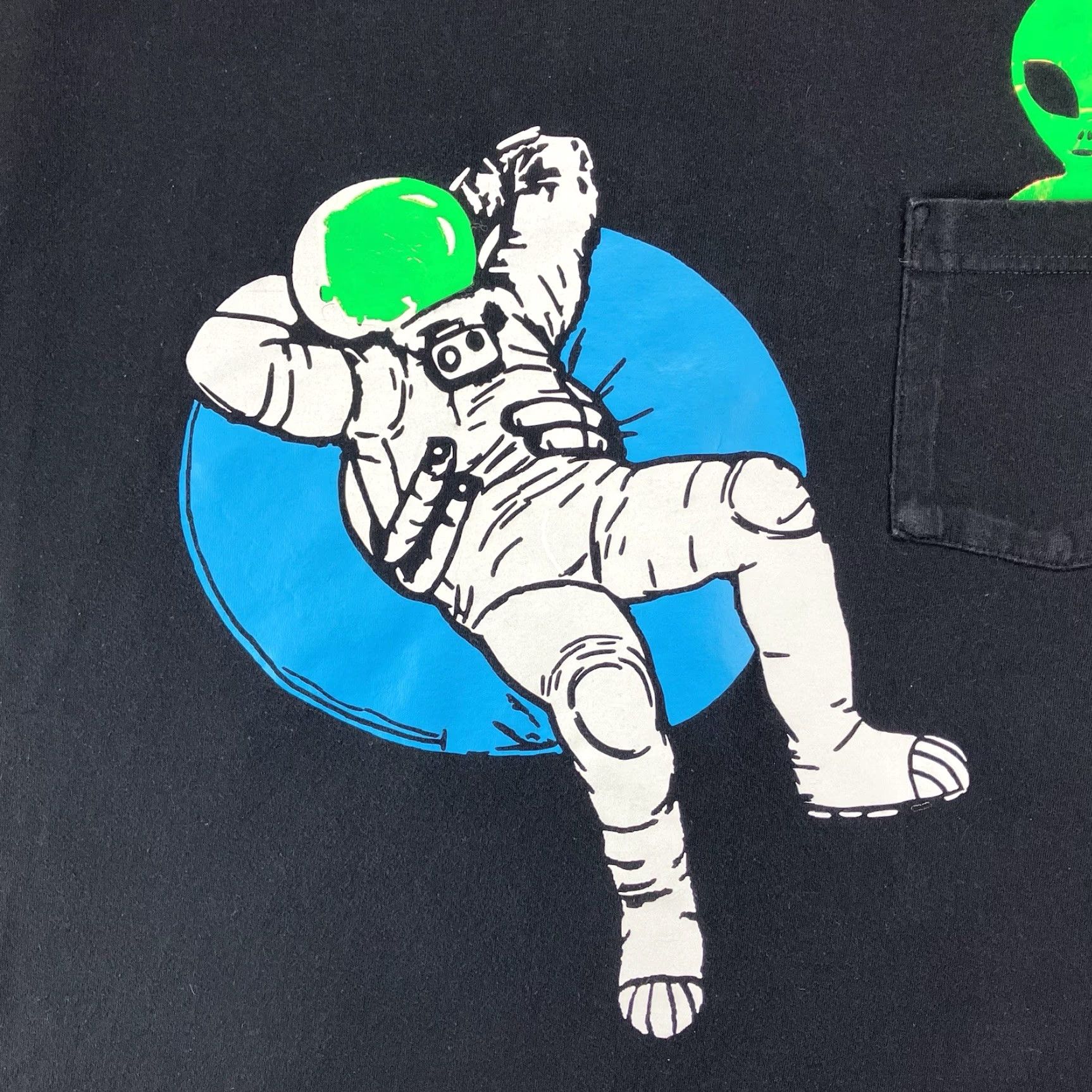 Dickies VINTAGE Space Alien T-Shirt Men's XL Black Graphic Print Humor 2020s Size US XL / EU 56 / 4 - 7 Thumbnail