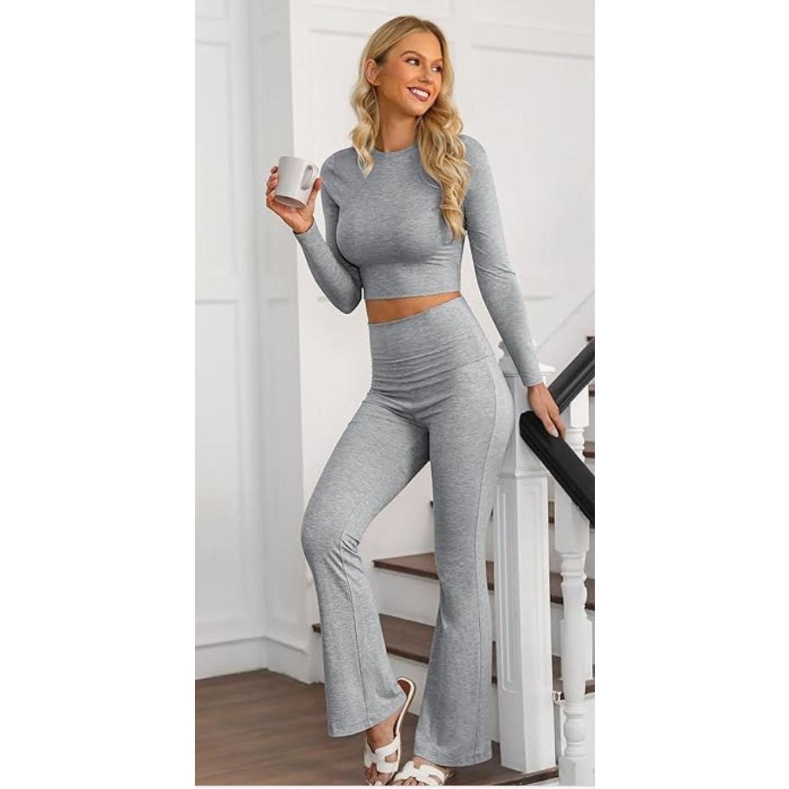 The Unbranded Brand Lounge Set with Fold-Over Flare Pants,CroppedMEDIUM Size 24" / US 00 / IT 34 - 4 Thumbnail