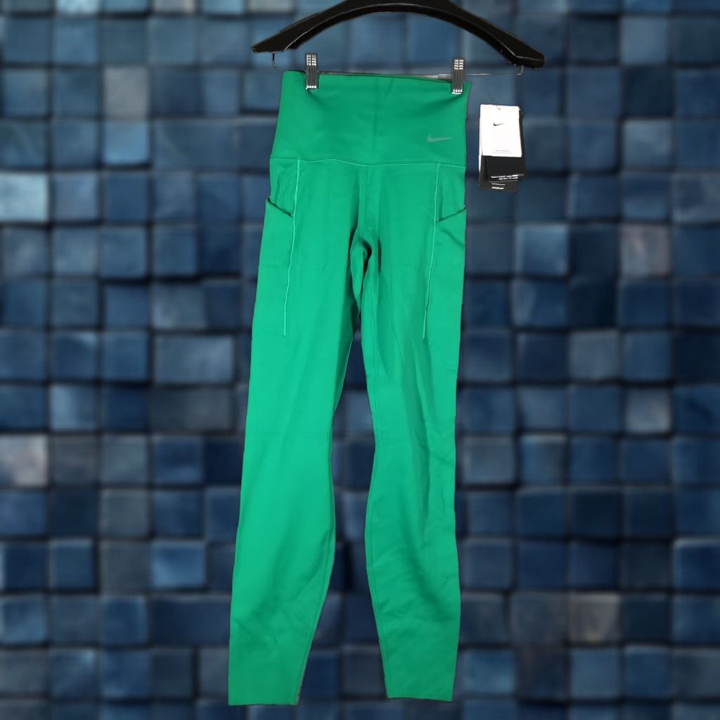 Nike VINTAGE Nike Cropped Leggings Women XS Green Athletic CrossFit Yoga Tapered Pockets Size 26" / US 2 / IT 38 - 1 Thumbnail